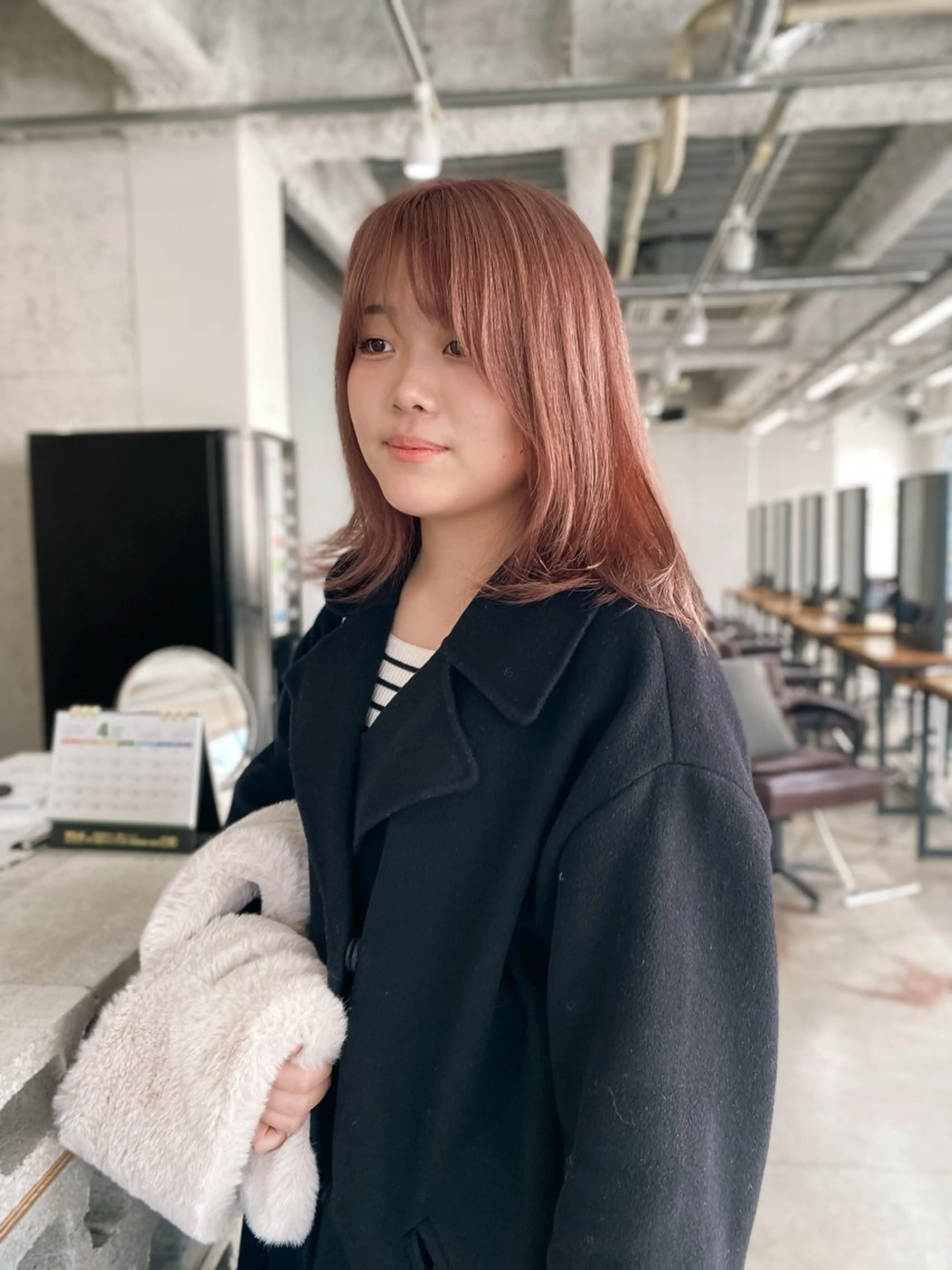 セミロング カラー KOOKI スティードトーキョーのヘアスタイル