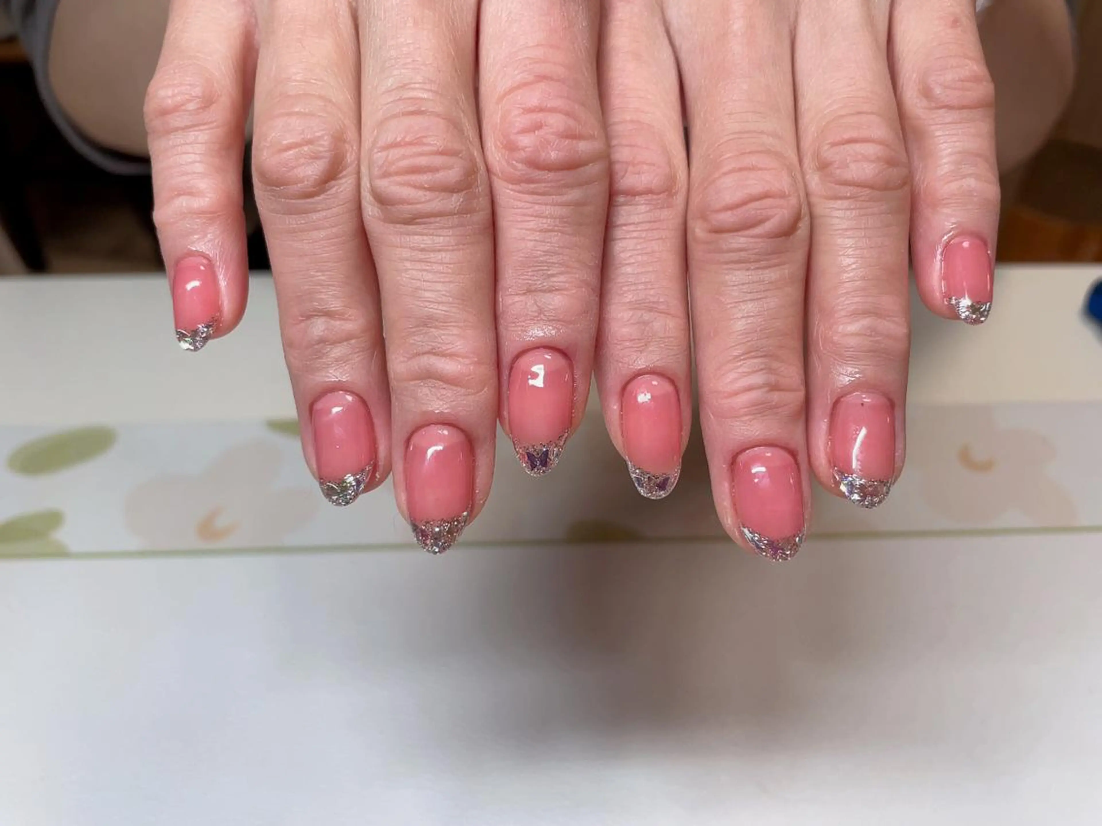ヘアアレンジ ネイル フレンチネイル ガラスフレンチ エン Nail salonのネイルデザイン
