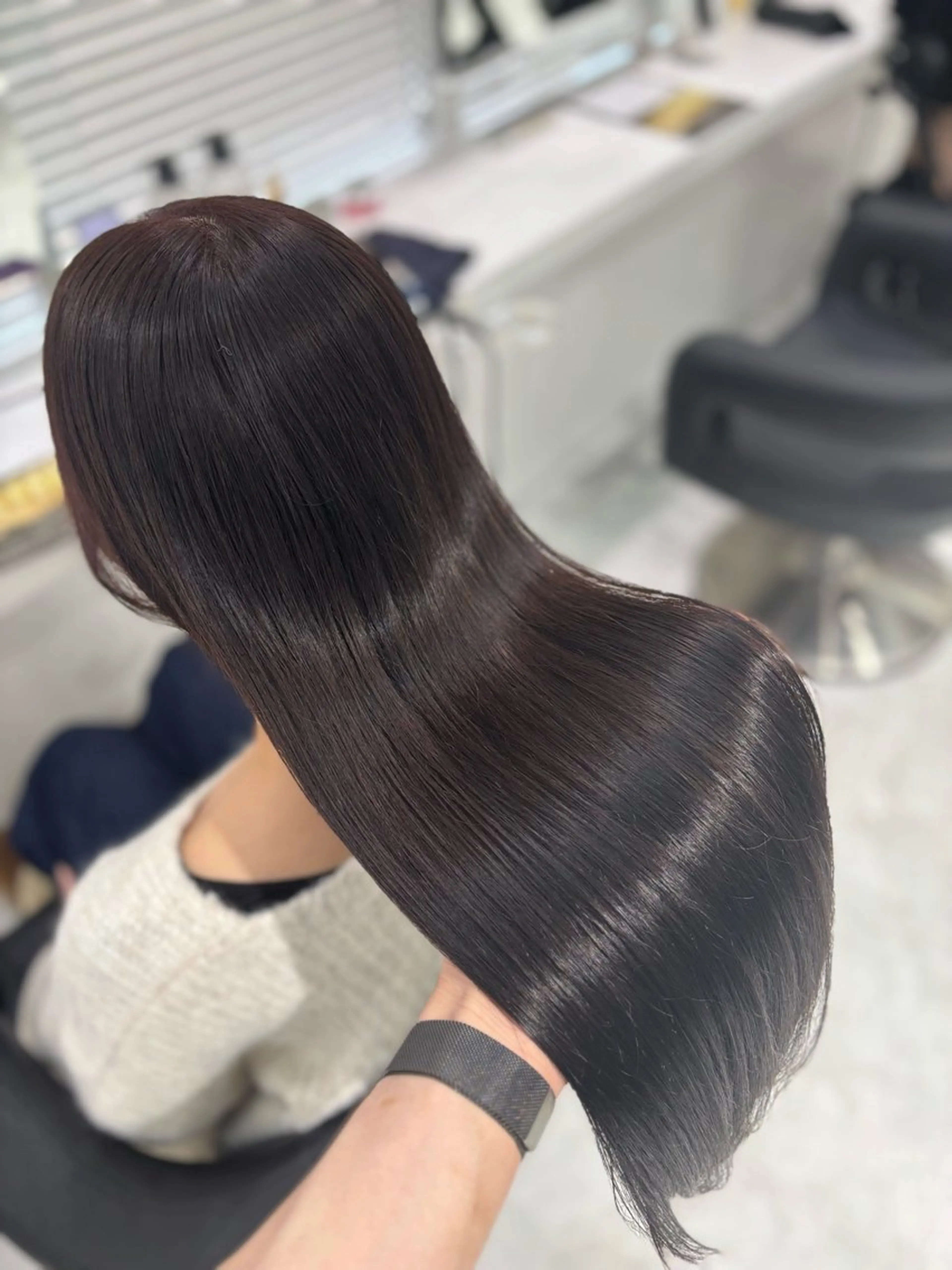 ロング カラー ヘアカラー トリートメント ヘッドスパ ヘアセット 流行りの透明感カラー ×縮毛矯正🤍ユウのヘアスタイル