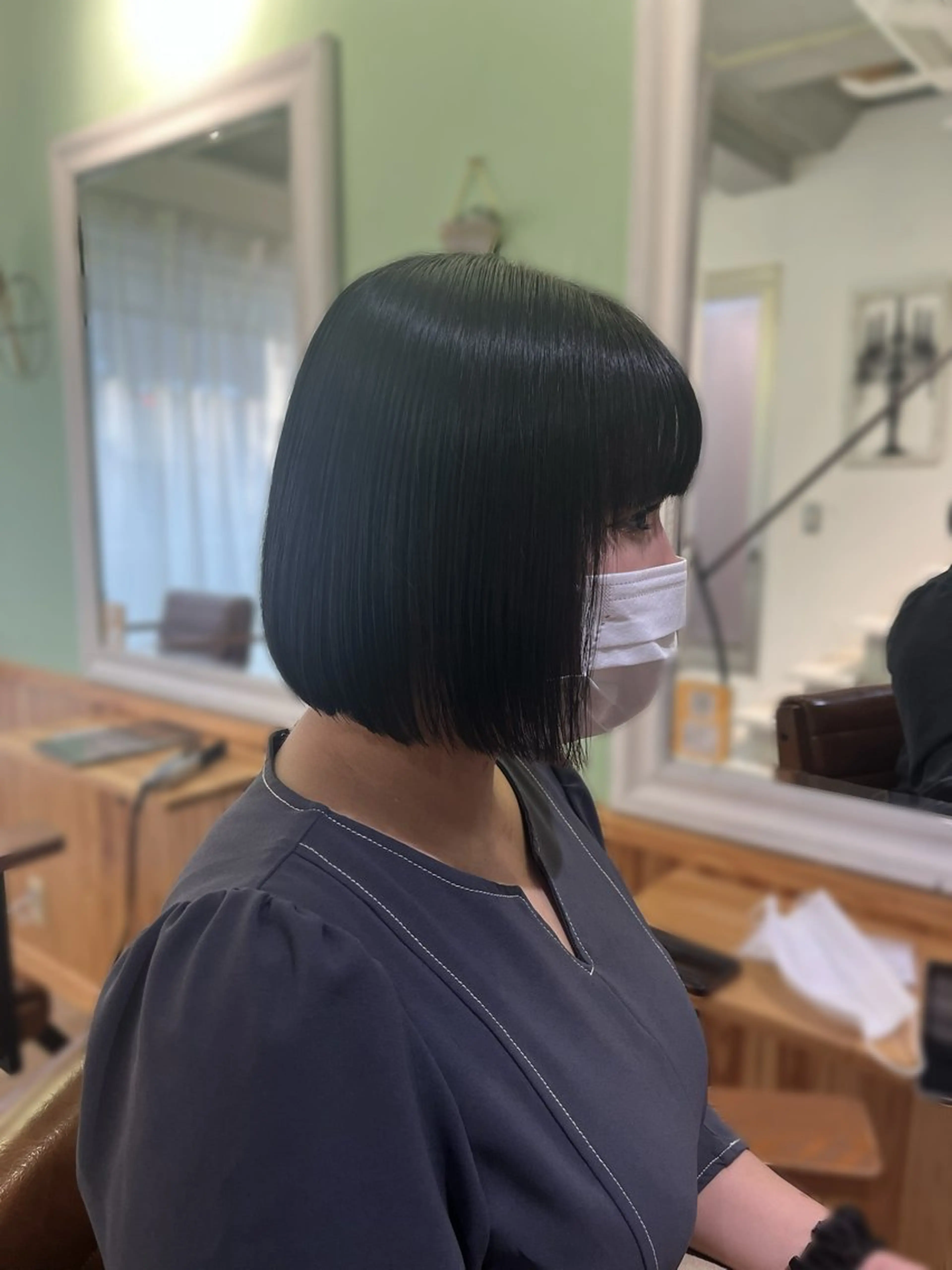 ミディアム ボブ カット トリートメント saaya💙 ブリーチなしカラーのヘアスタイル