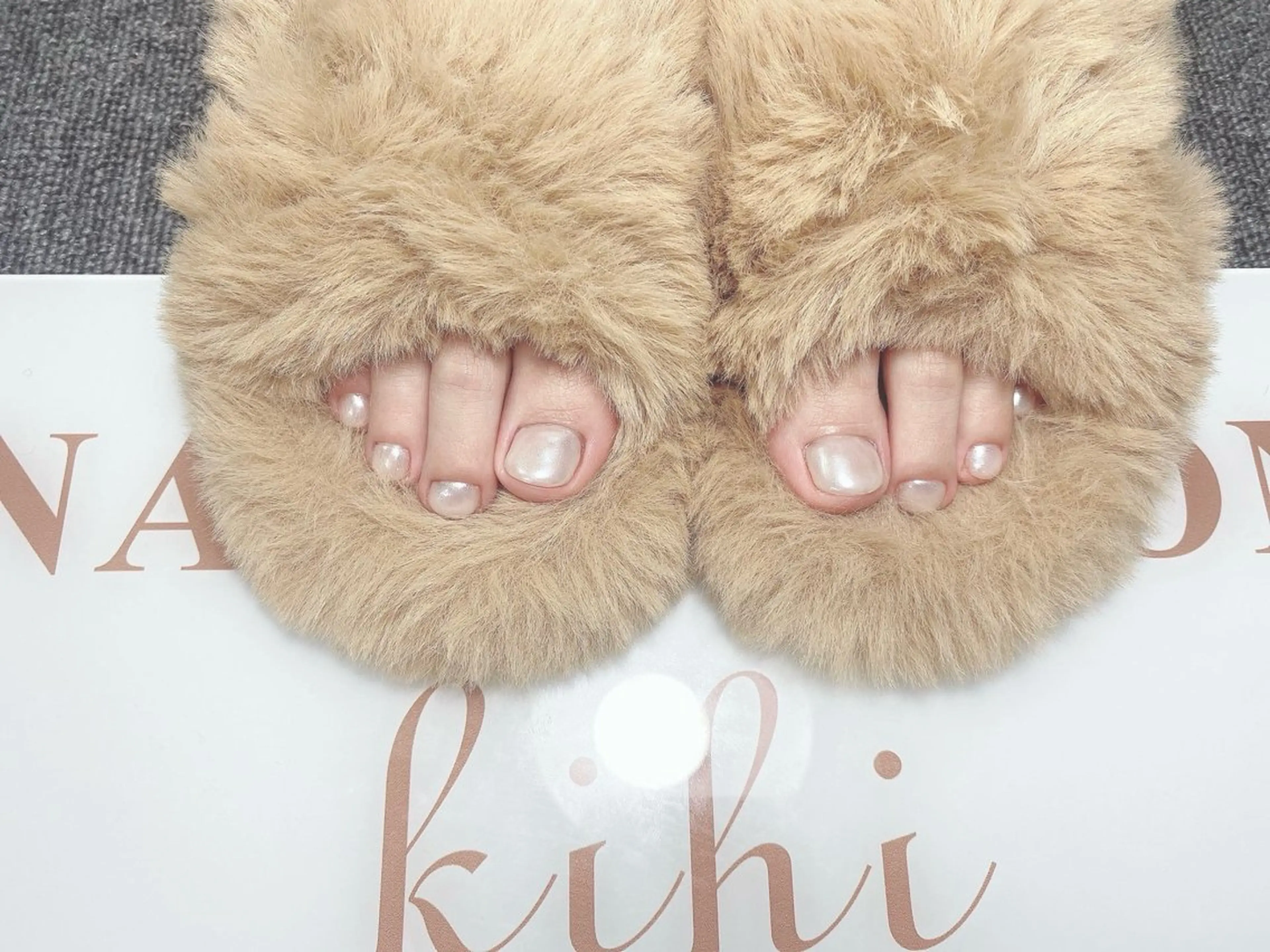 ネイル アートネイル フレンチネイル ジェルネイル グラデーション 韓国ネイル フットネイル さくら💮💮 【オフ無料】のネイルデザイン