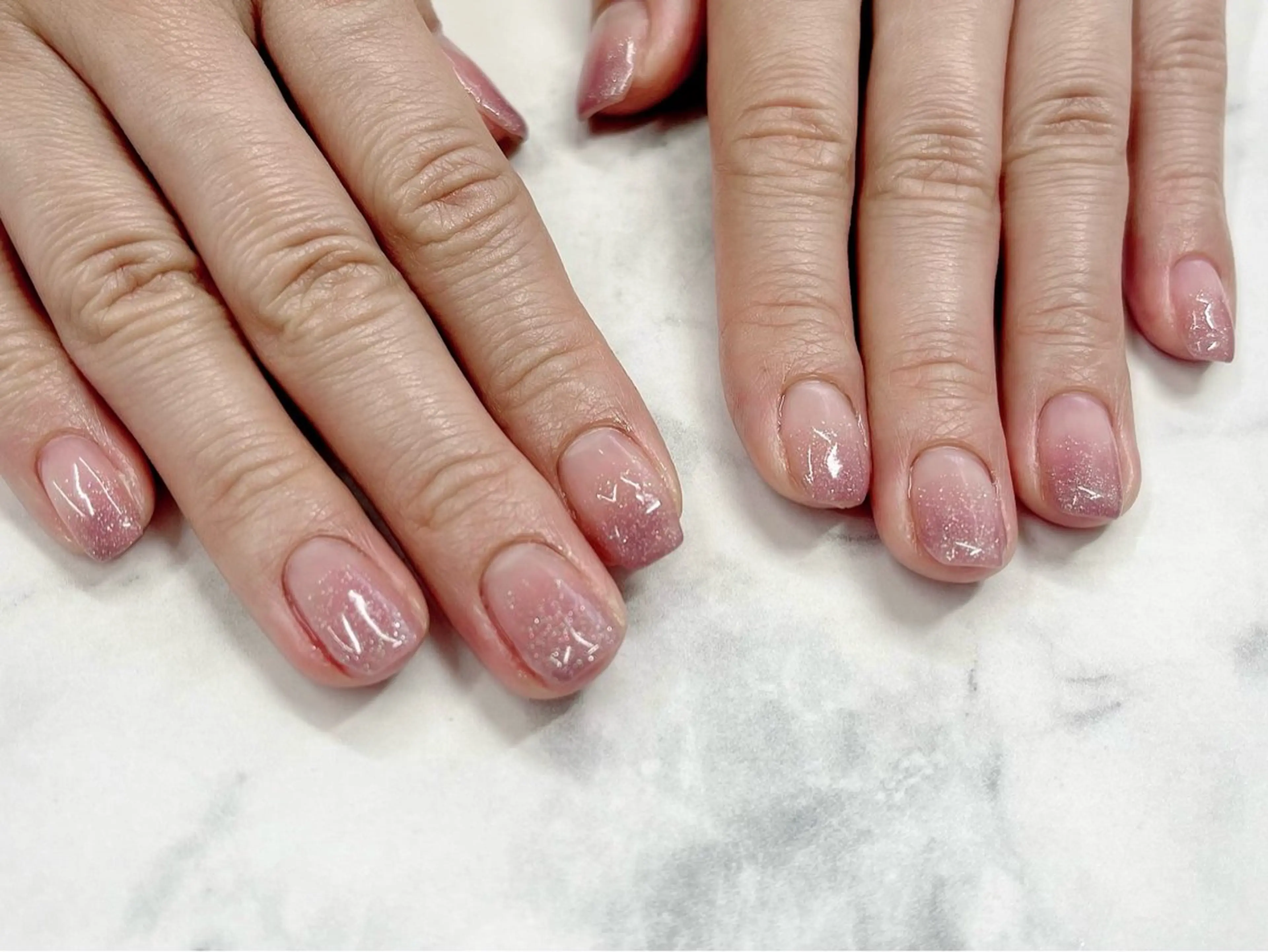 ネイル ハンドネイル ハンドケア Regene ARAKIのネイルデザイン