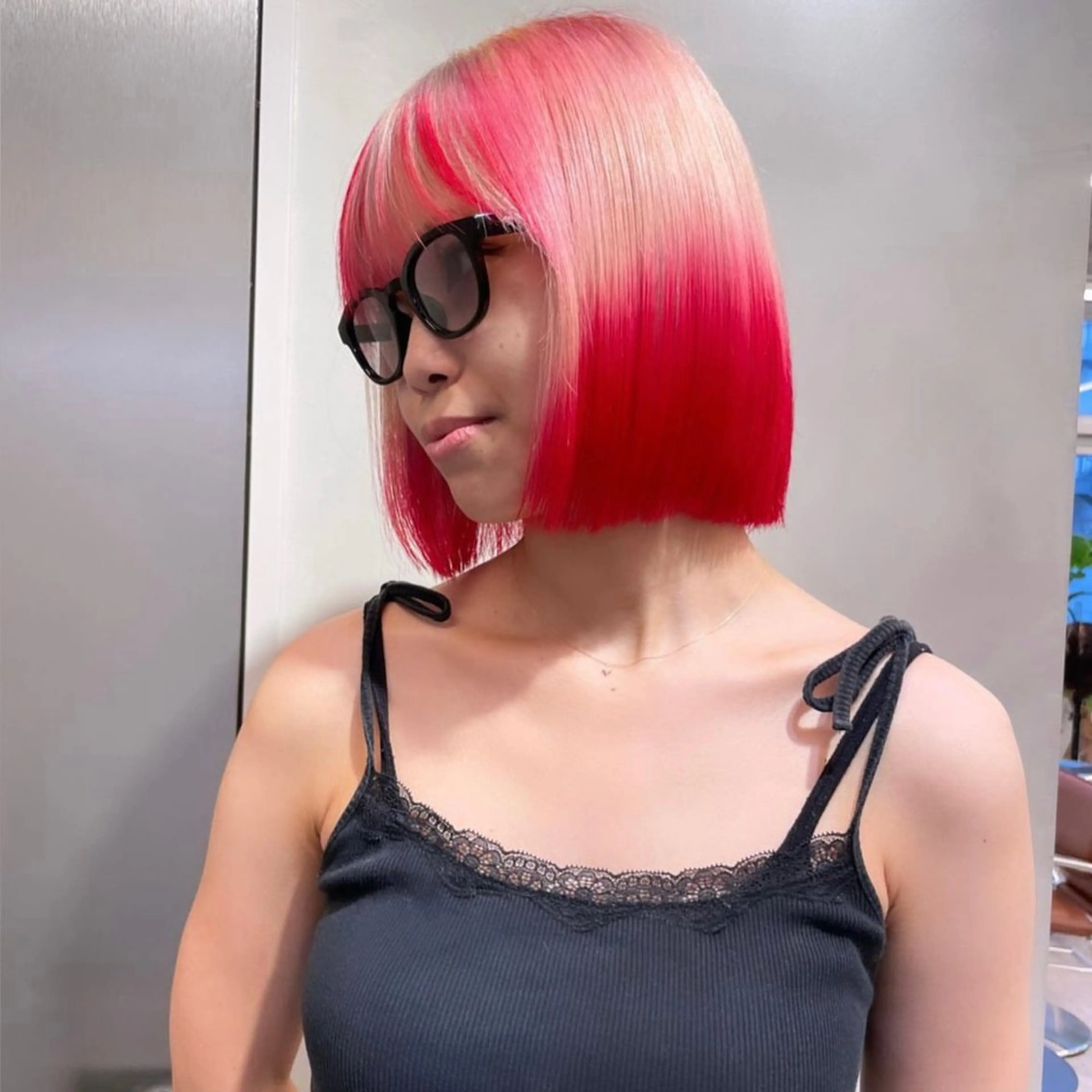 ショート カラー ブロンド／ブリーチ 【SITY.】のヘアスタイル