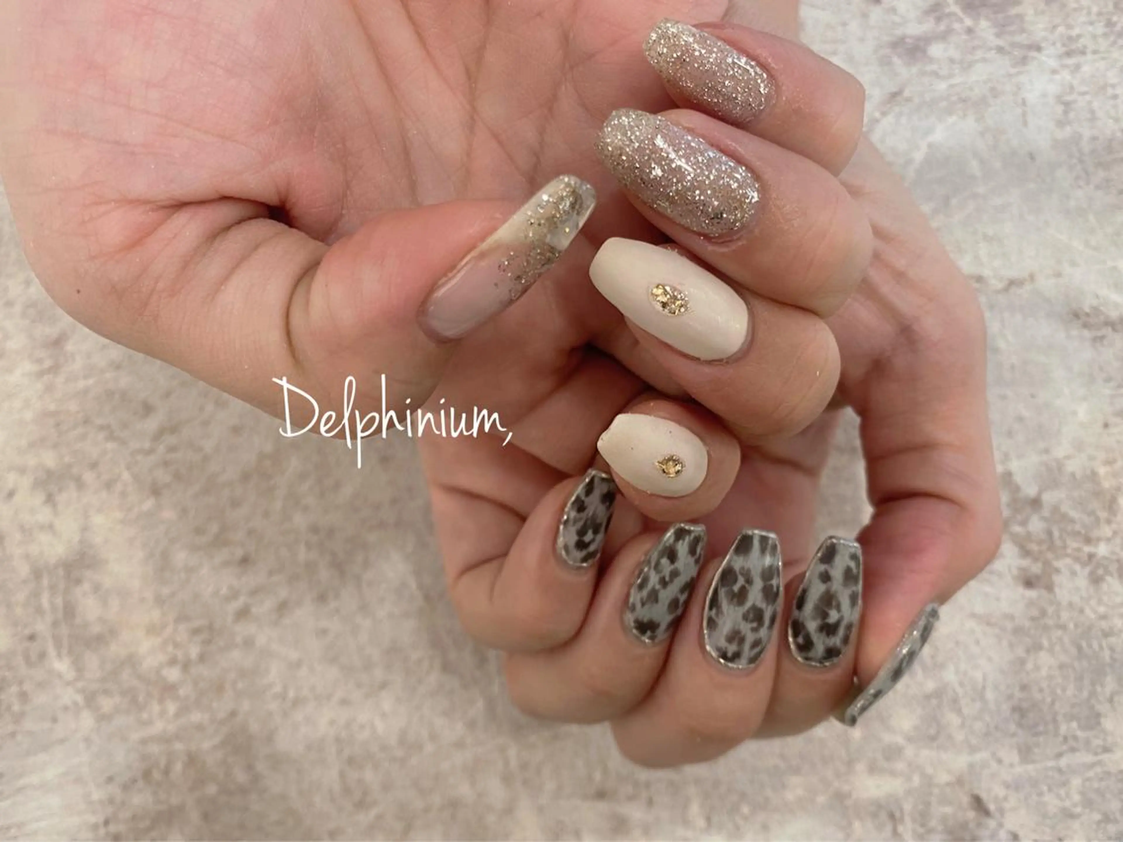 ネイル アニマル柄 マットネイル ハンドネイル 岡本 友恵のネイルデザイン