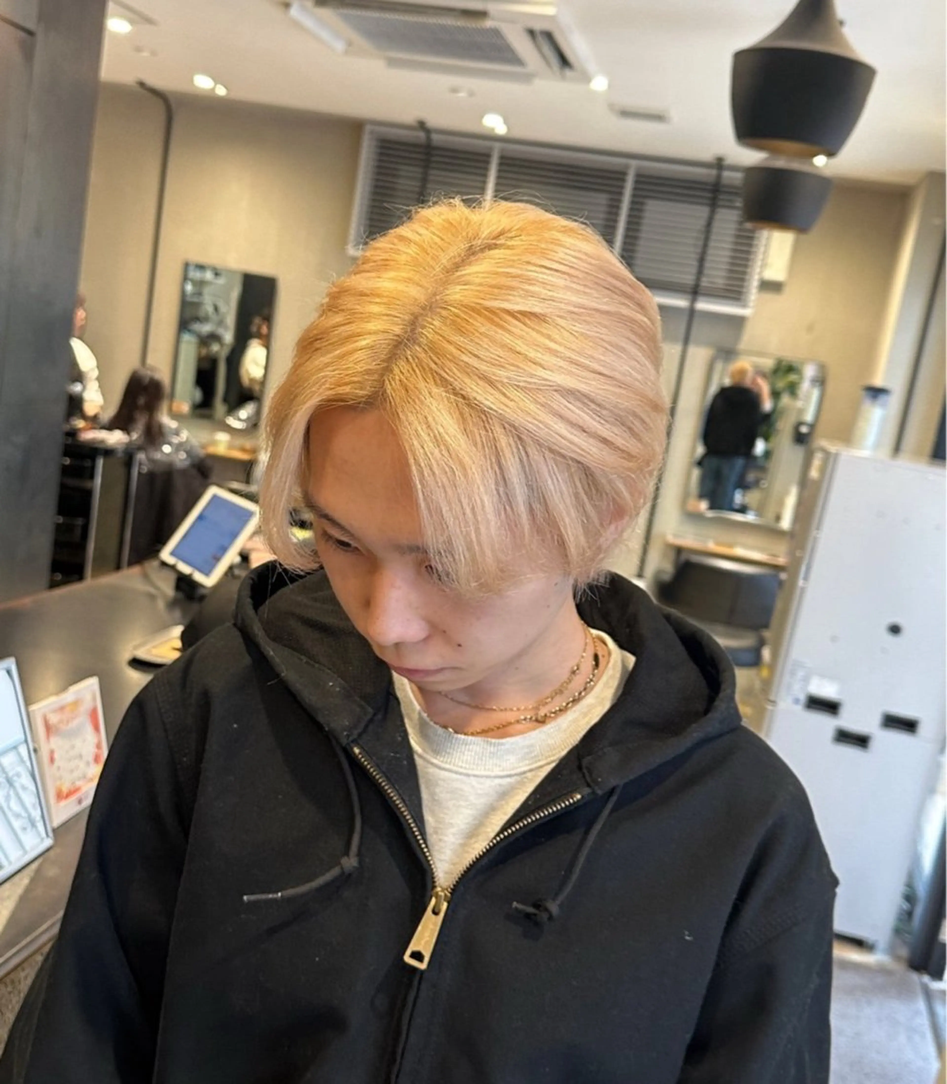 カラー メンズ あゆみ︎︎✮／ 暖色カラー／レイヤーのヘアスタイル