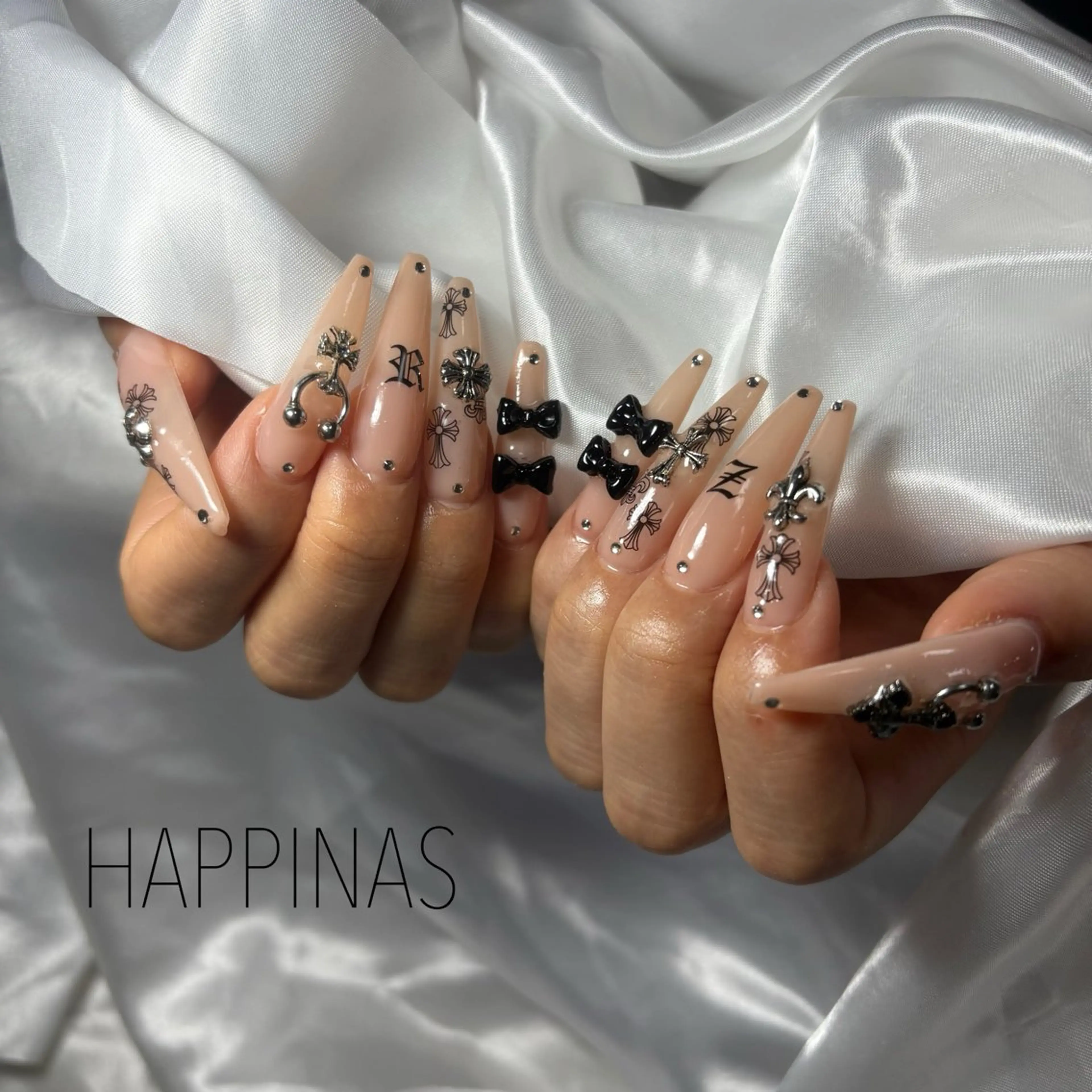 ネイル ハンドネイル HAPPINAS所属・HAPPINAS kotomiのネイルデザイン