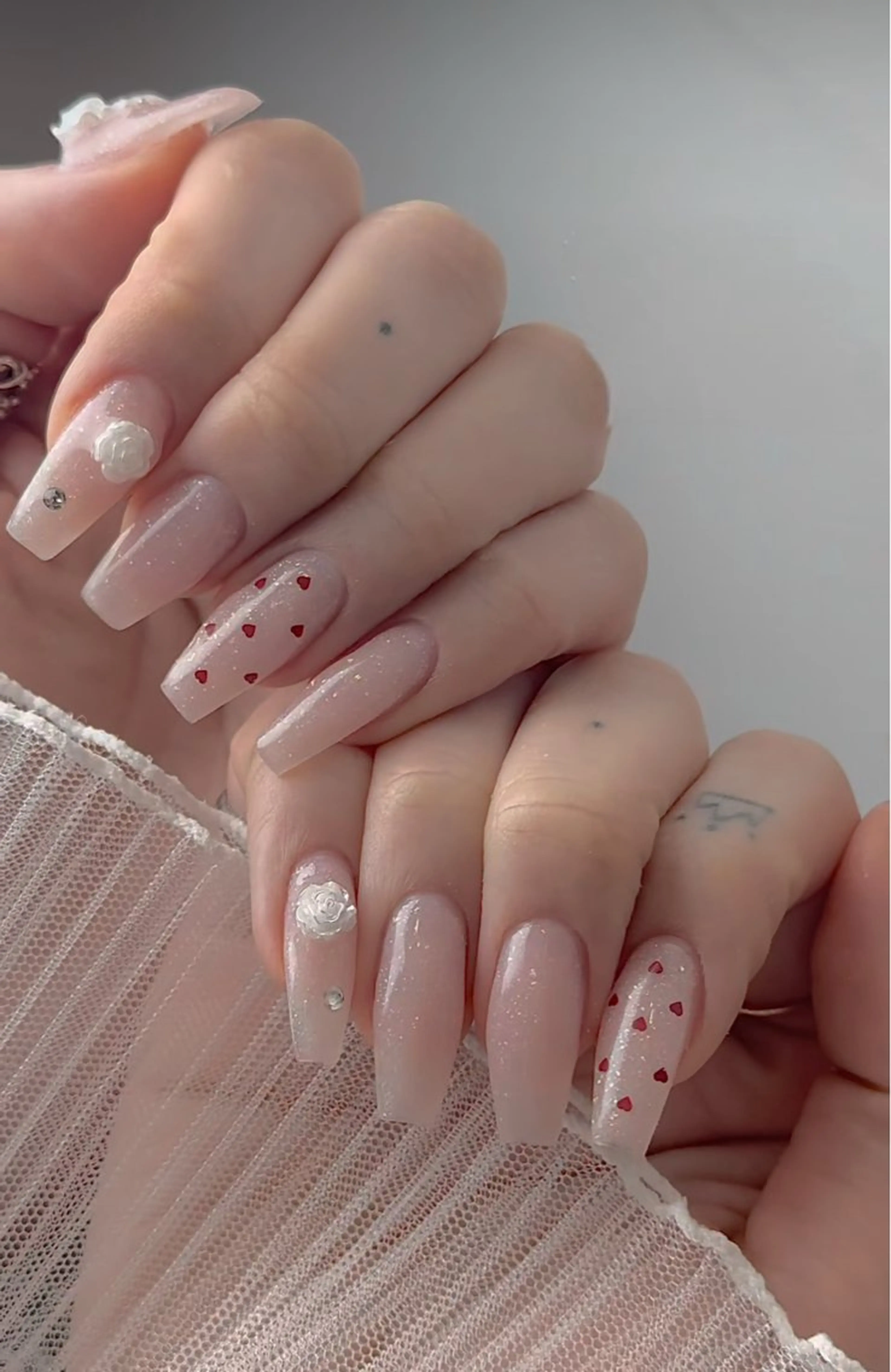 ネイル アニマル柄 オーロラネイル チークネイル フラッシュネイル ジェルネイル ハンドネイル Lyna 池袋のネイルデザイン