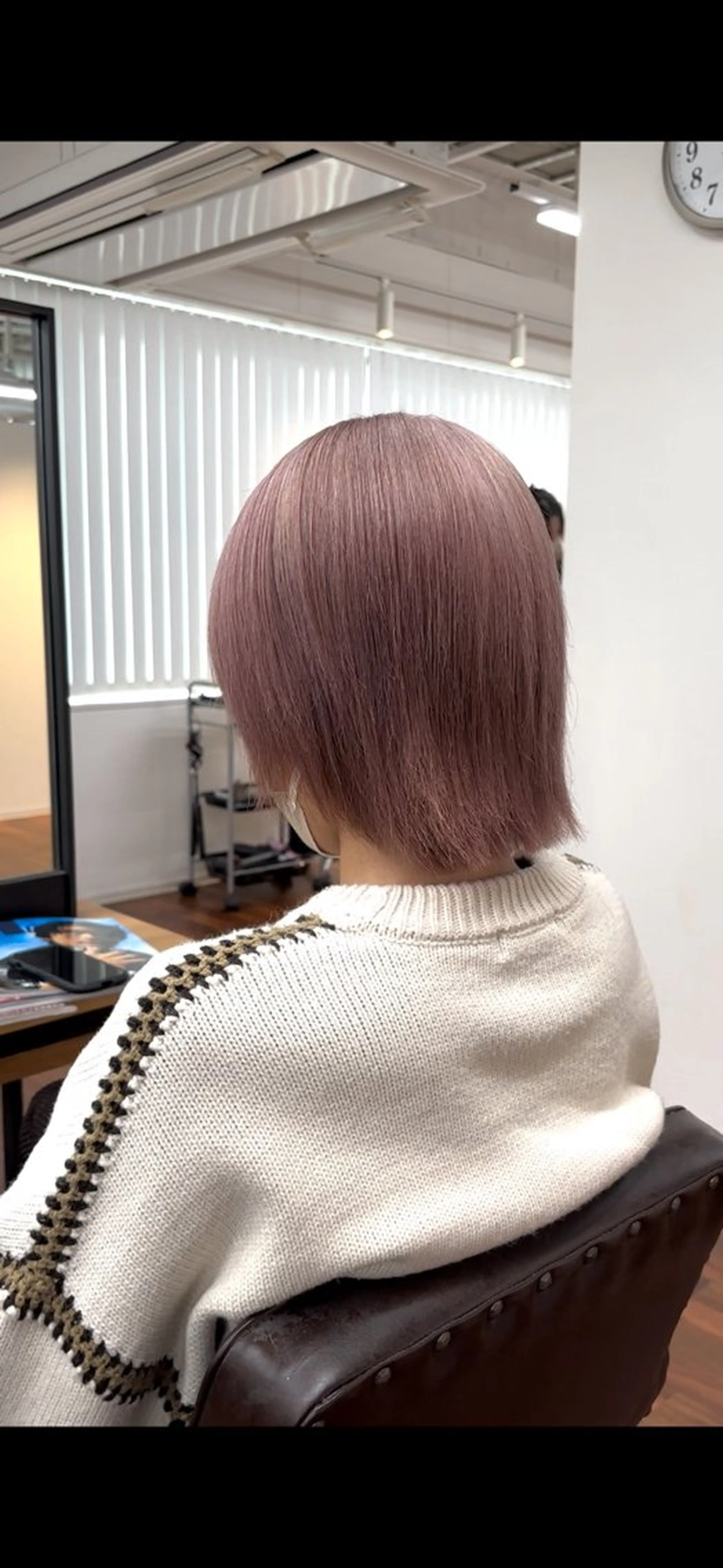 ショート カラー メンズ メンズハイトーン ベージュカラー グレージュ ハイトーンカラー ピンクカラー カット ヘアカラー トリートメント グランルッソ所属・岡山バレイヤージュ 岡山ハイライトのヘアスタイル