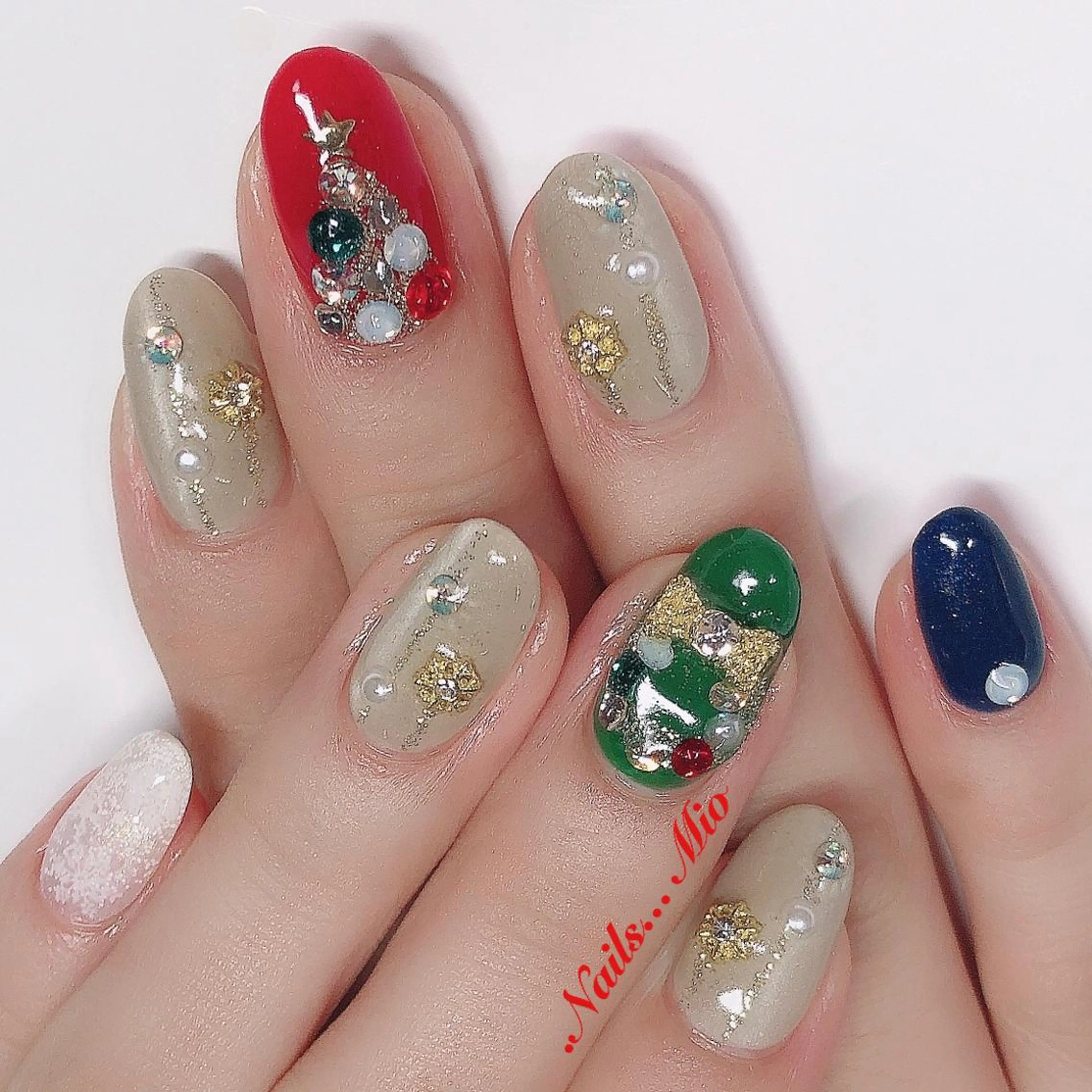 ネイル .Nails Mio 赤羽西ネイルサロンのネイルデザイン
