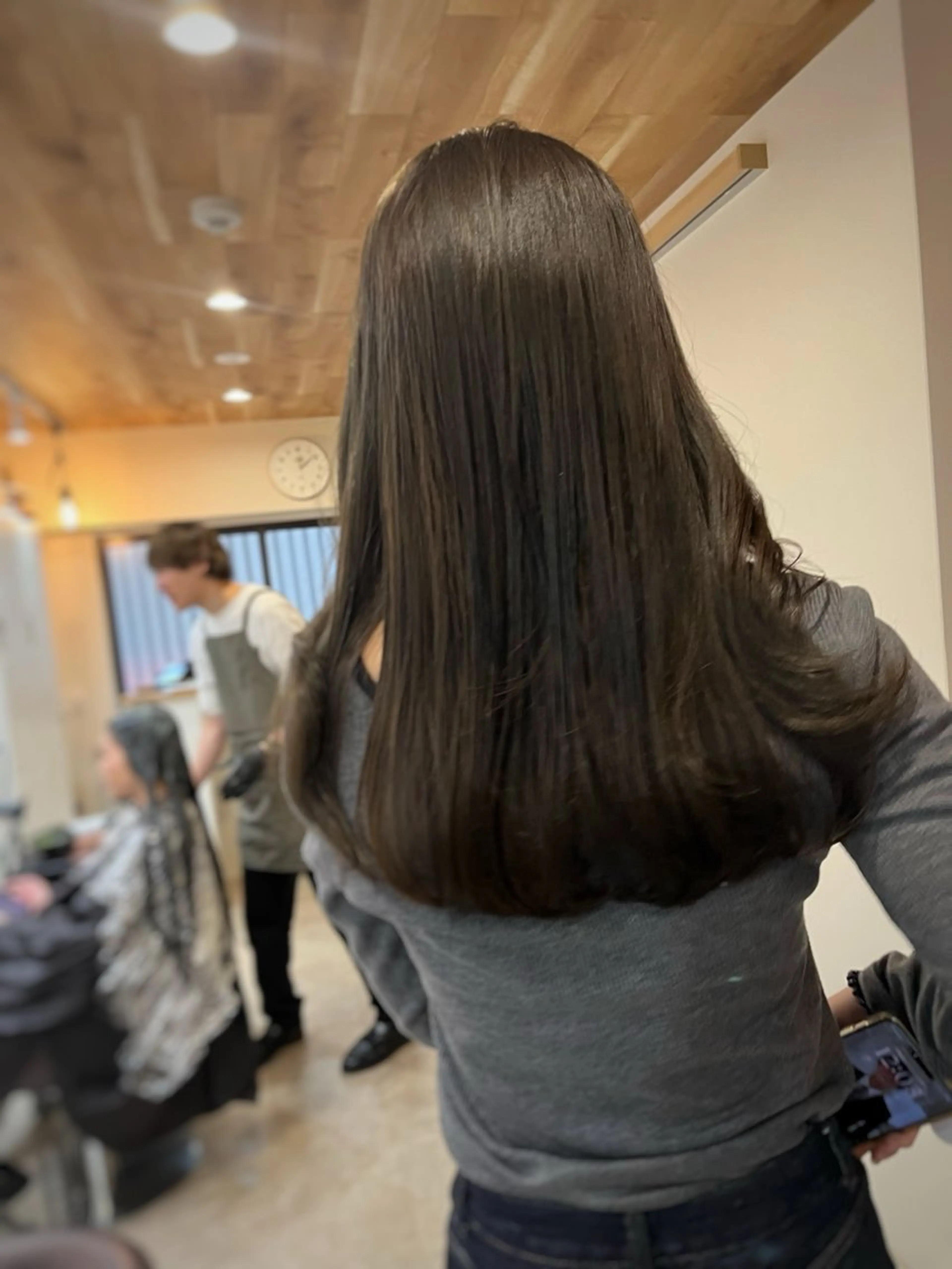 ロング カラー CLOVE所属・下石怜子/レイヤー/ 透明感カラーのヘアスタイル