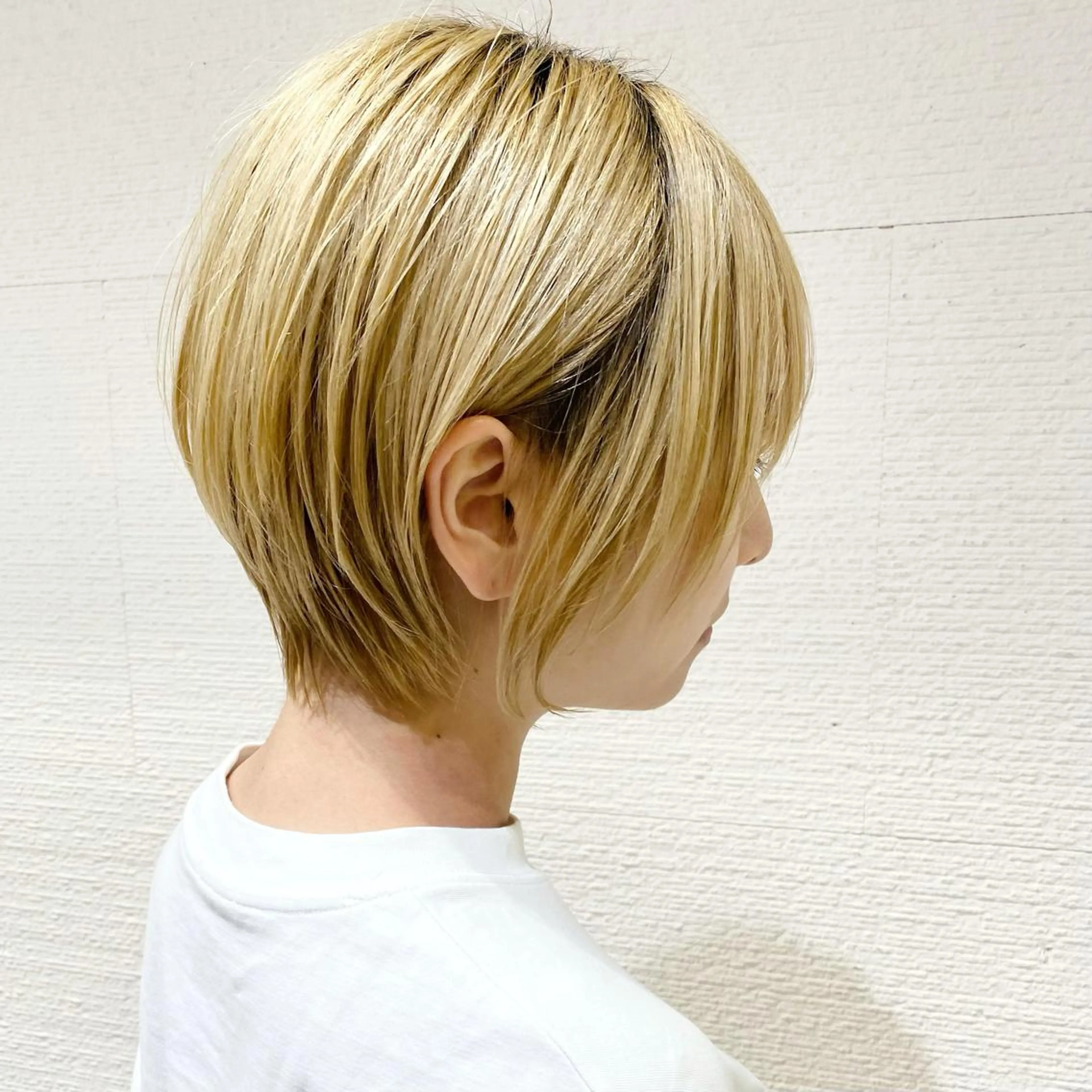 ショート 三鷹で1番ショート ボブをカットする新谷のヘアスタイル