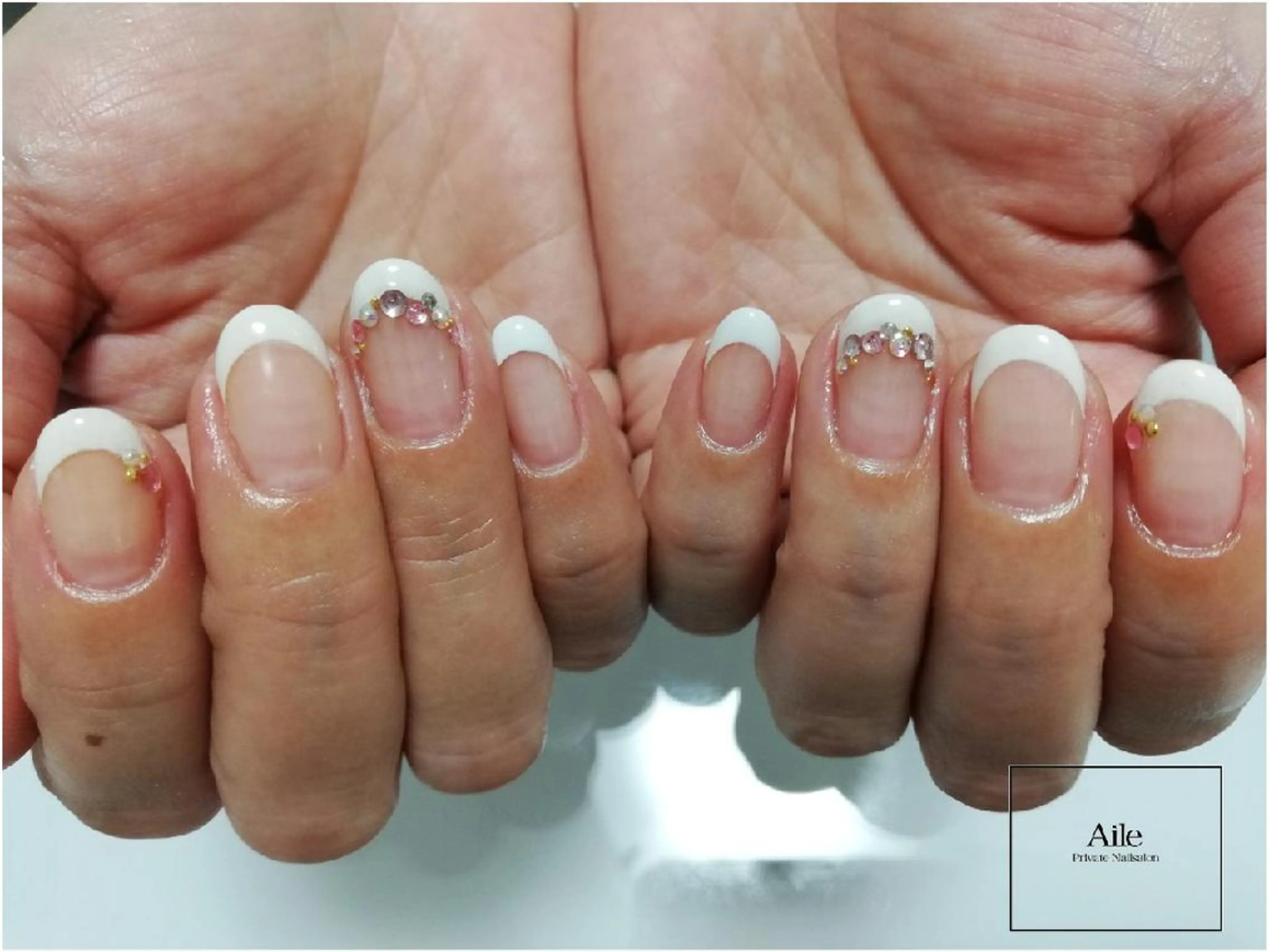 ネイル フレンチネイル なが さきのネイルデザイン