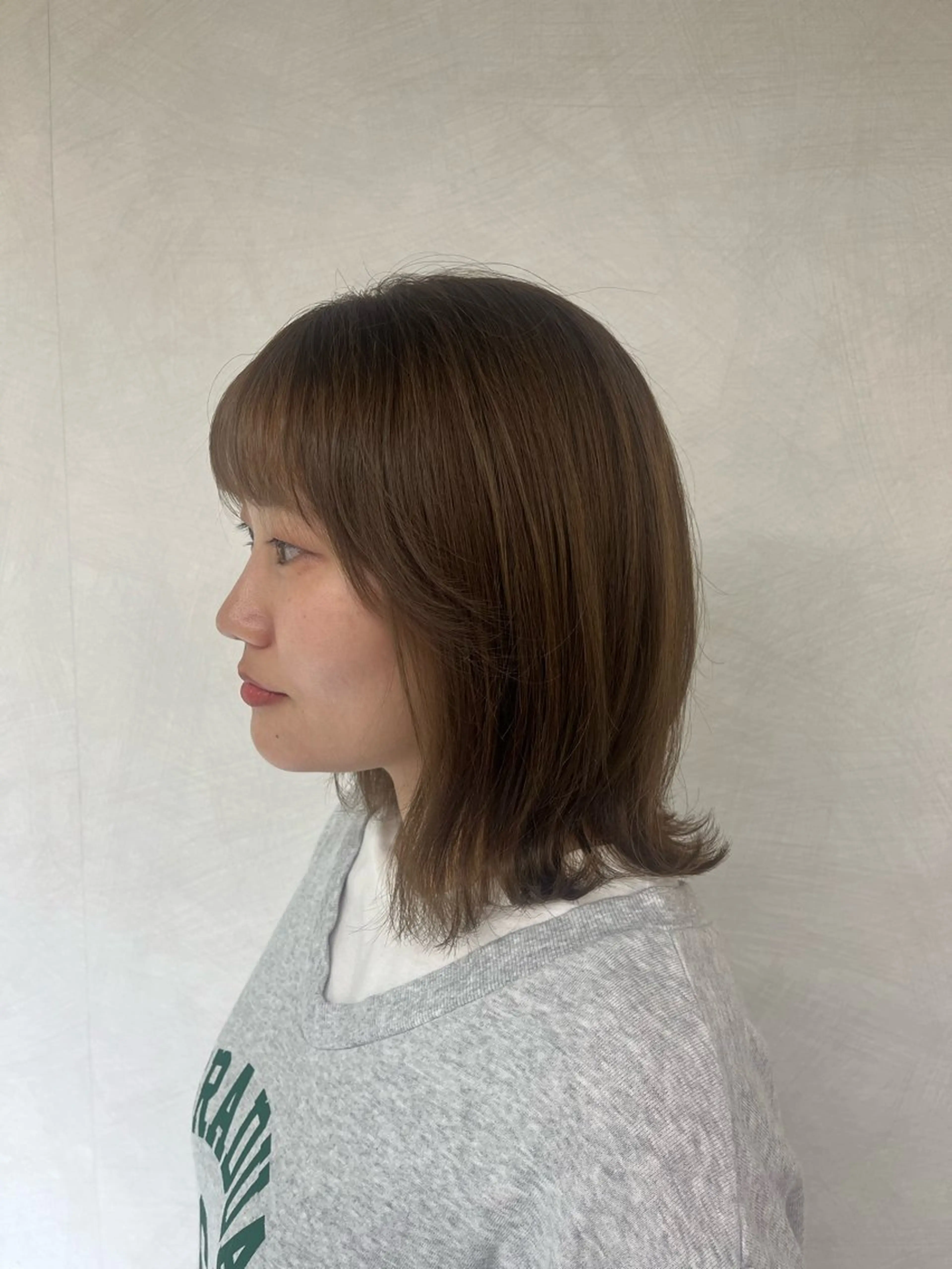 ミディアム 韓国／カラー／ レイヤー🍒Rinoのヘアスタイル