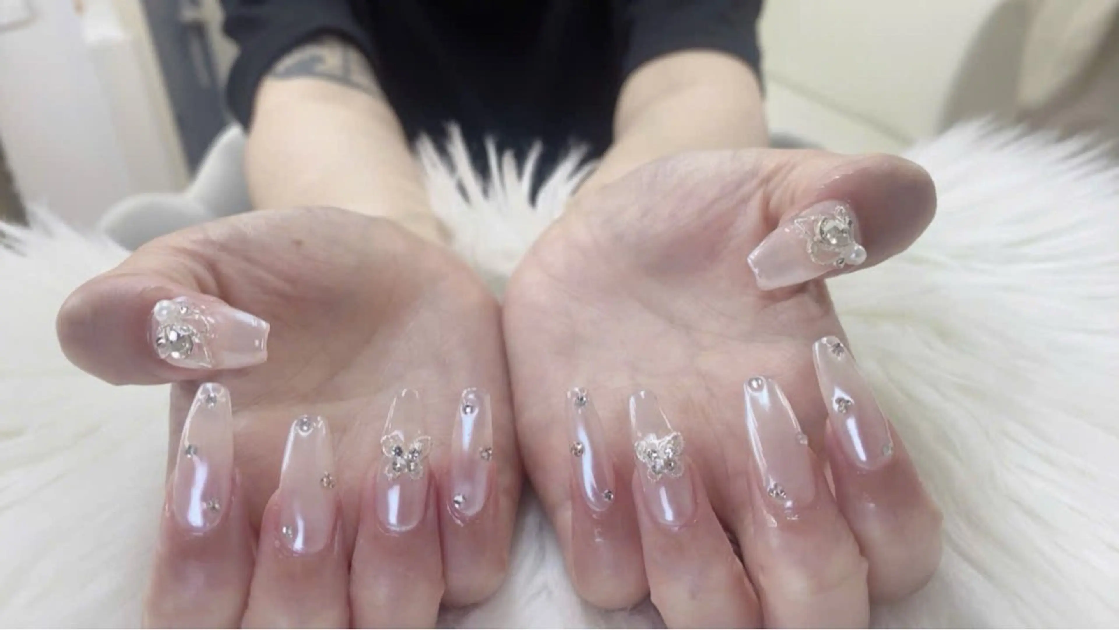 ネイル グラデーション キラキラネイル 韓国ネイル マグネットネイル ニュアンスネイル ハンドネイル Hana Rose Nailのネイルデザイン