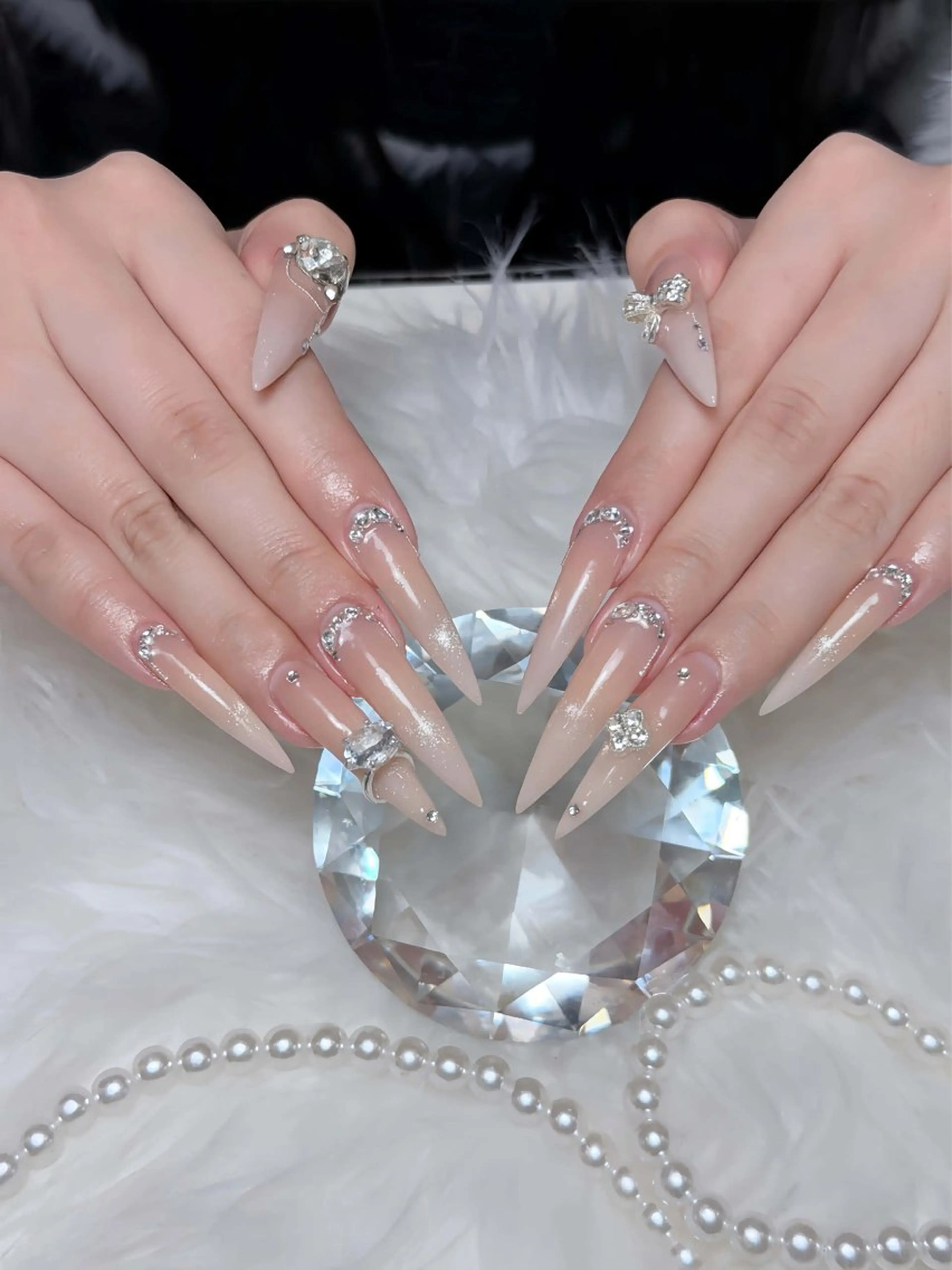 ネイル チークネイル ドット フレンチネイル グラデーション ハート ハンドネイル Julli NailStudioのネイルデザイン