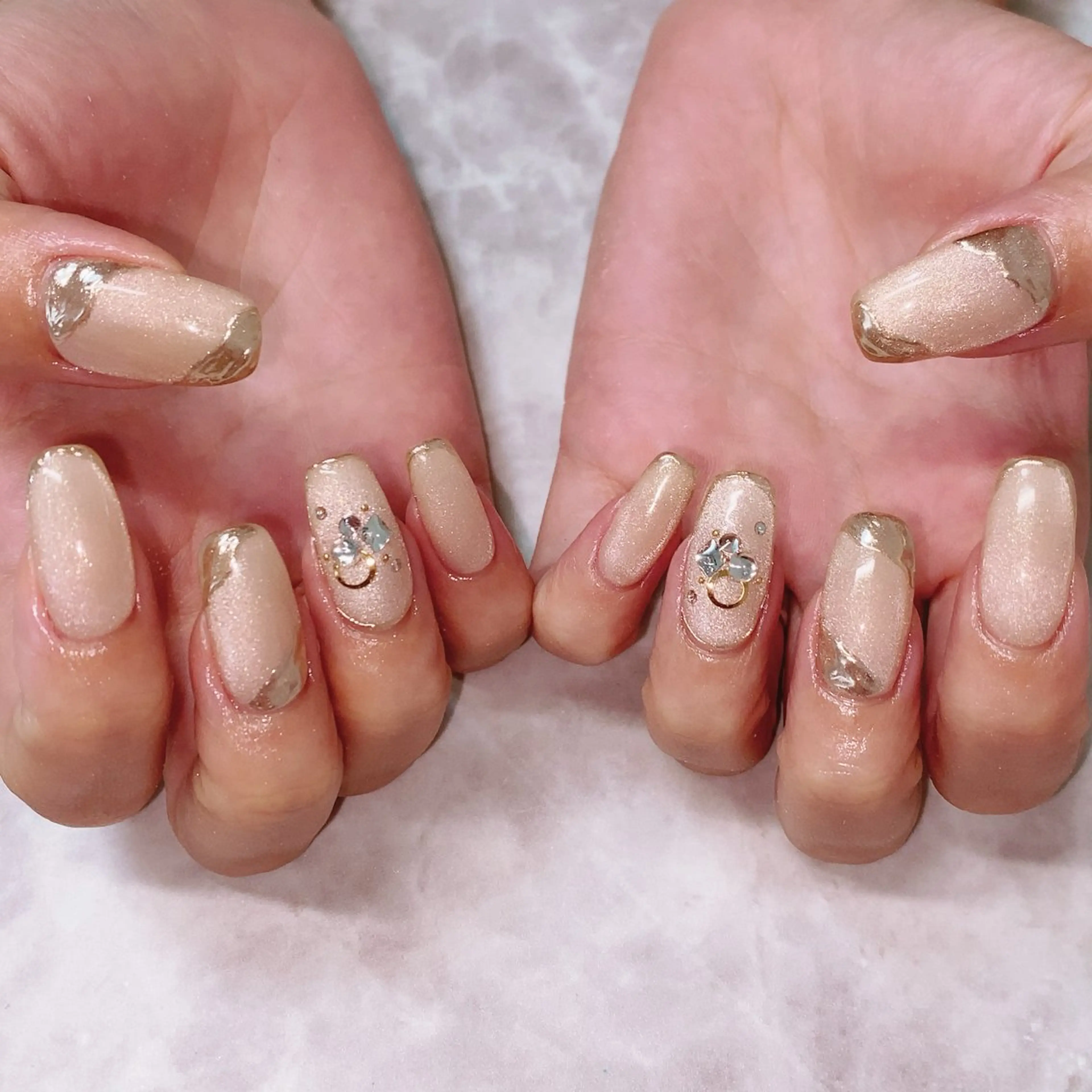 ネイル マグネットネイル ミラーネイル ハンドネイル C. NAILSのネイルデザイン