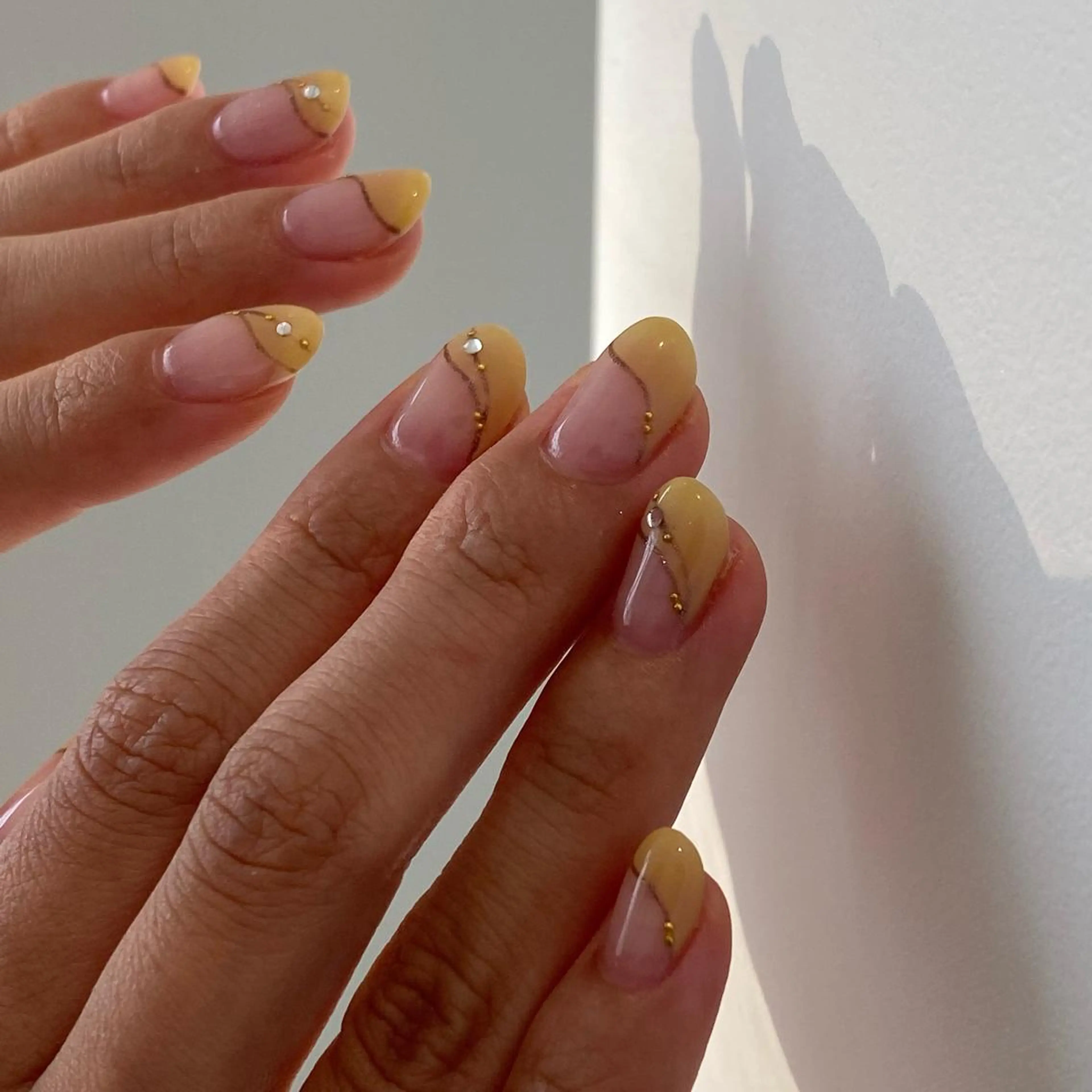 ネイル フレンチネイル nail salon ayanaのネイルデザイン