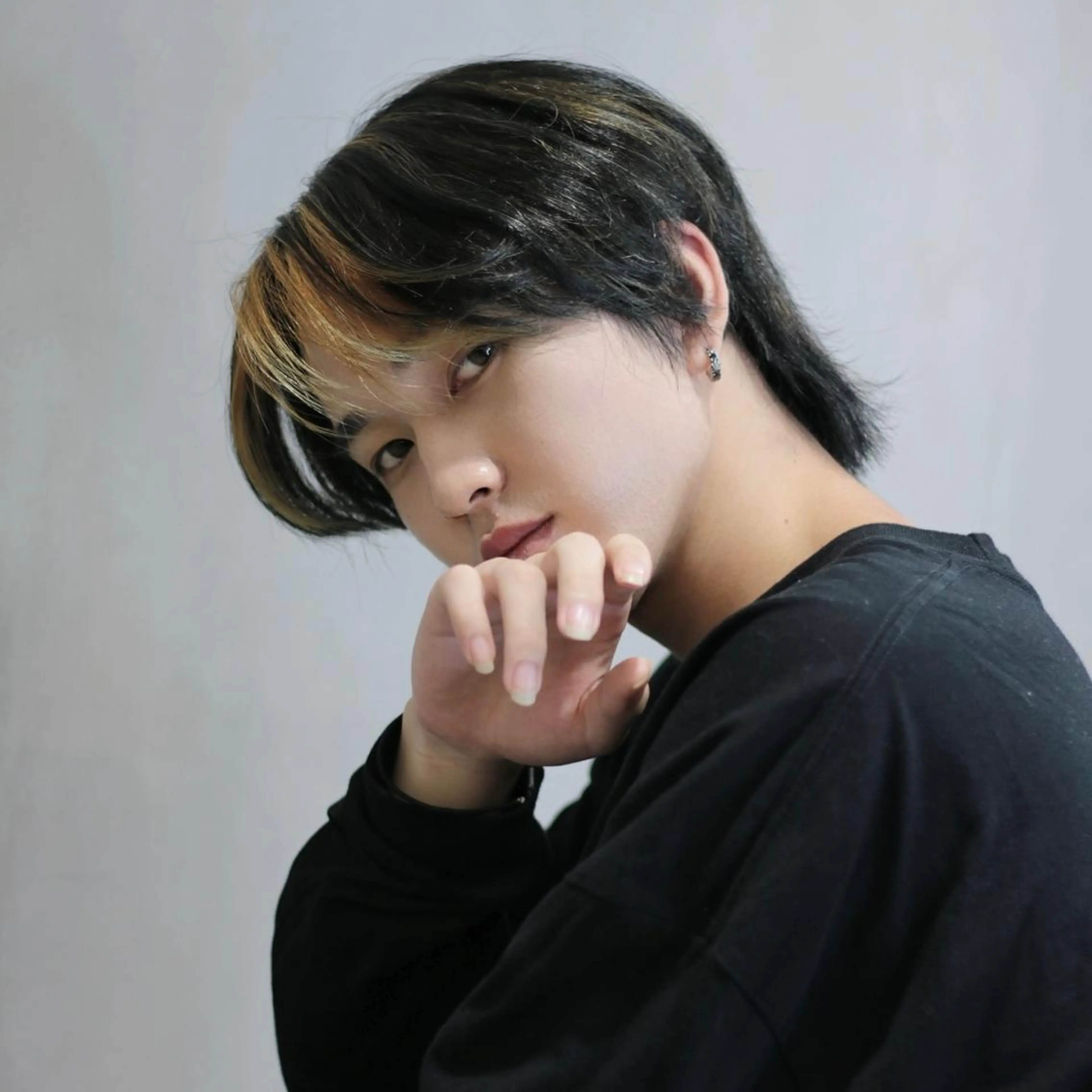 ショート カラー ヘアアレンジ メンズ メンズメッシュ ミストバング  フェイスフレーミング メッシュ 飯塚 想のヘアスタイル