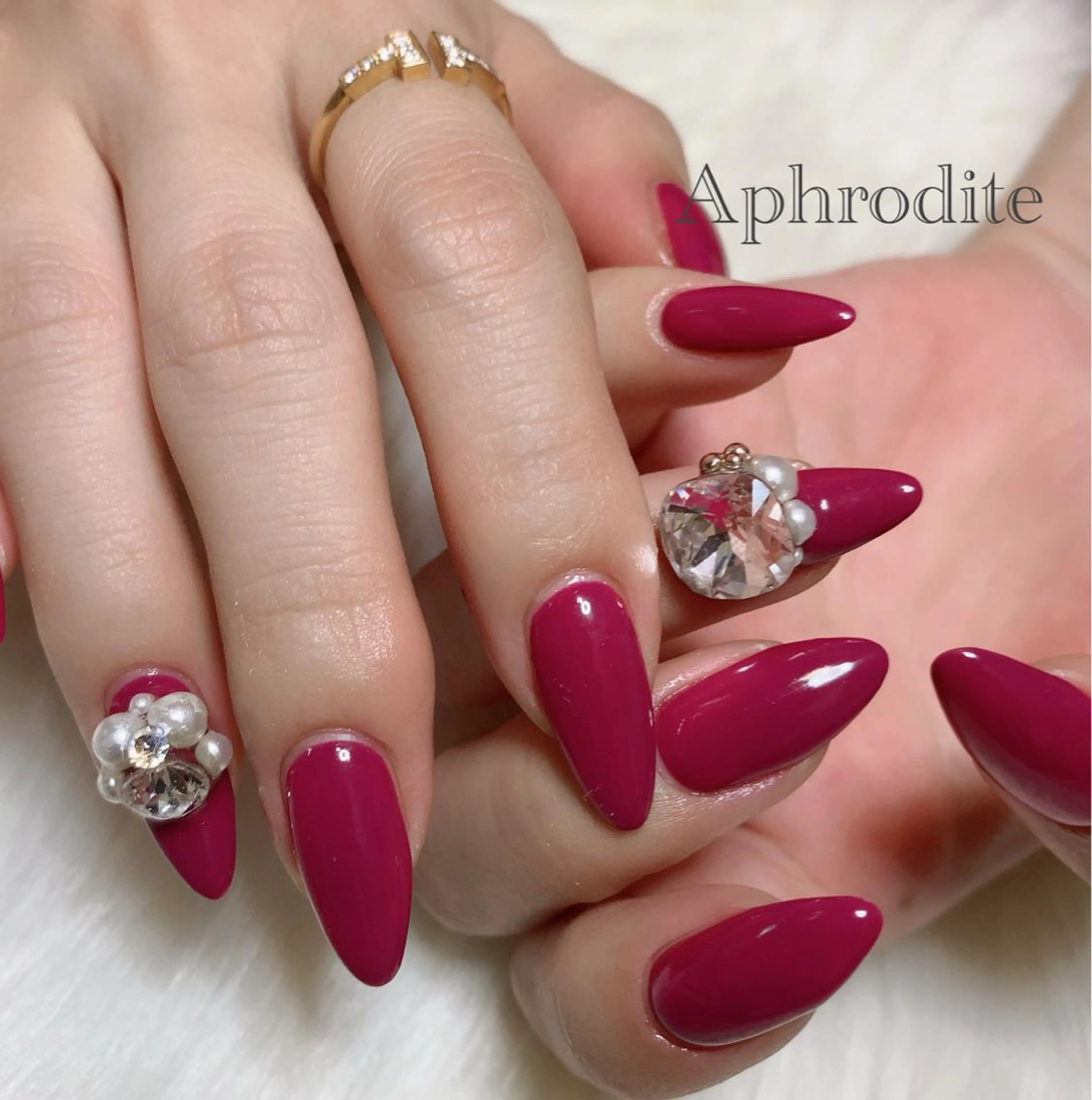 ネイル ハンドネイル Aphrodite パラジェル認定サロンのネイルデザイン