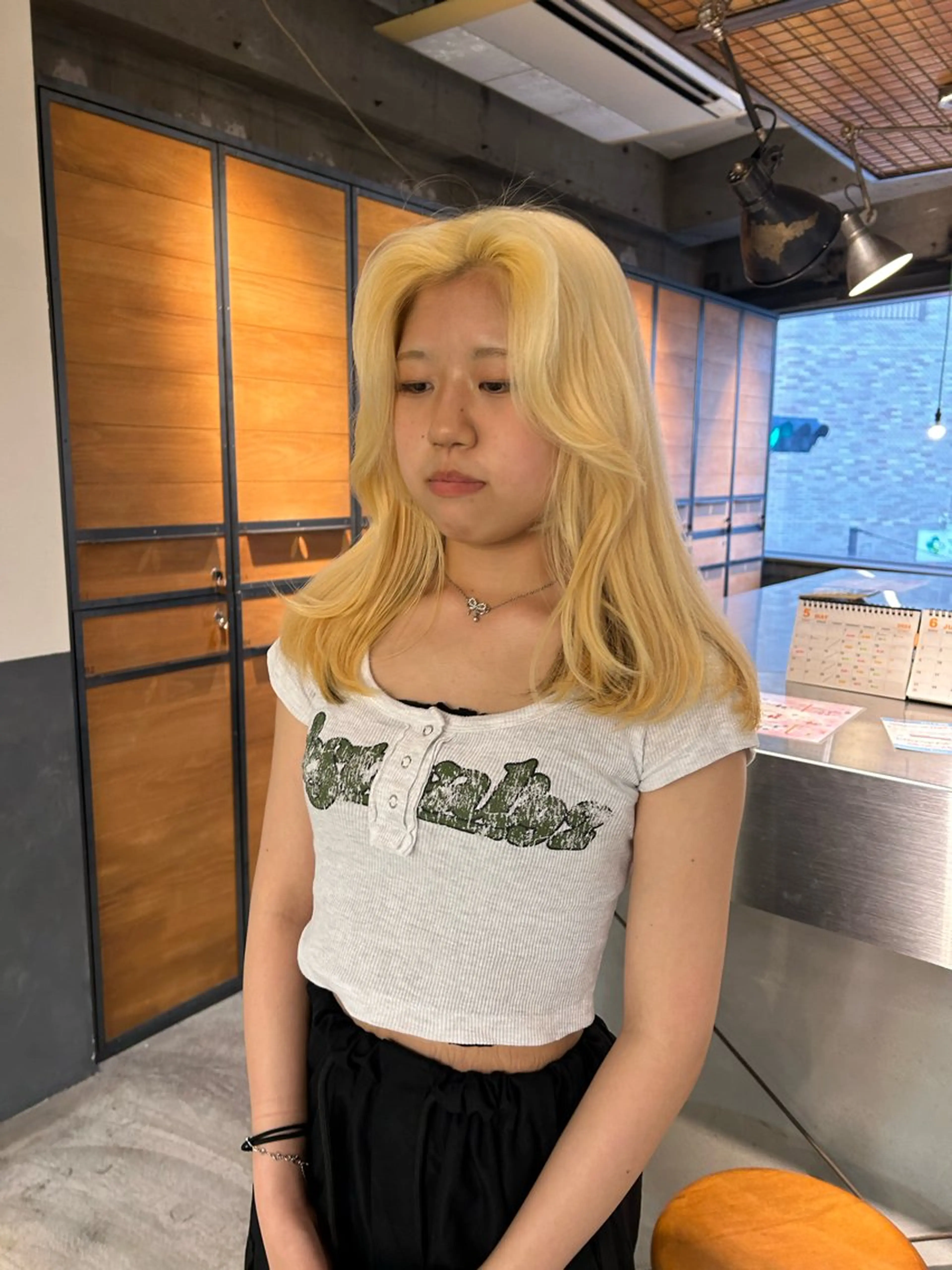 セミロング カラー ブリーチ 抜きっぱなしブロンド ブロンド ハイトーンカラー 海外レイヤー /NAGISAのヘアスタイル