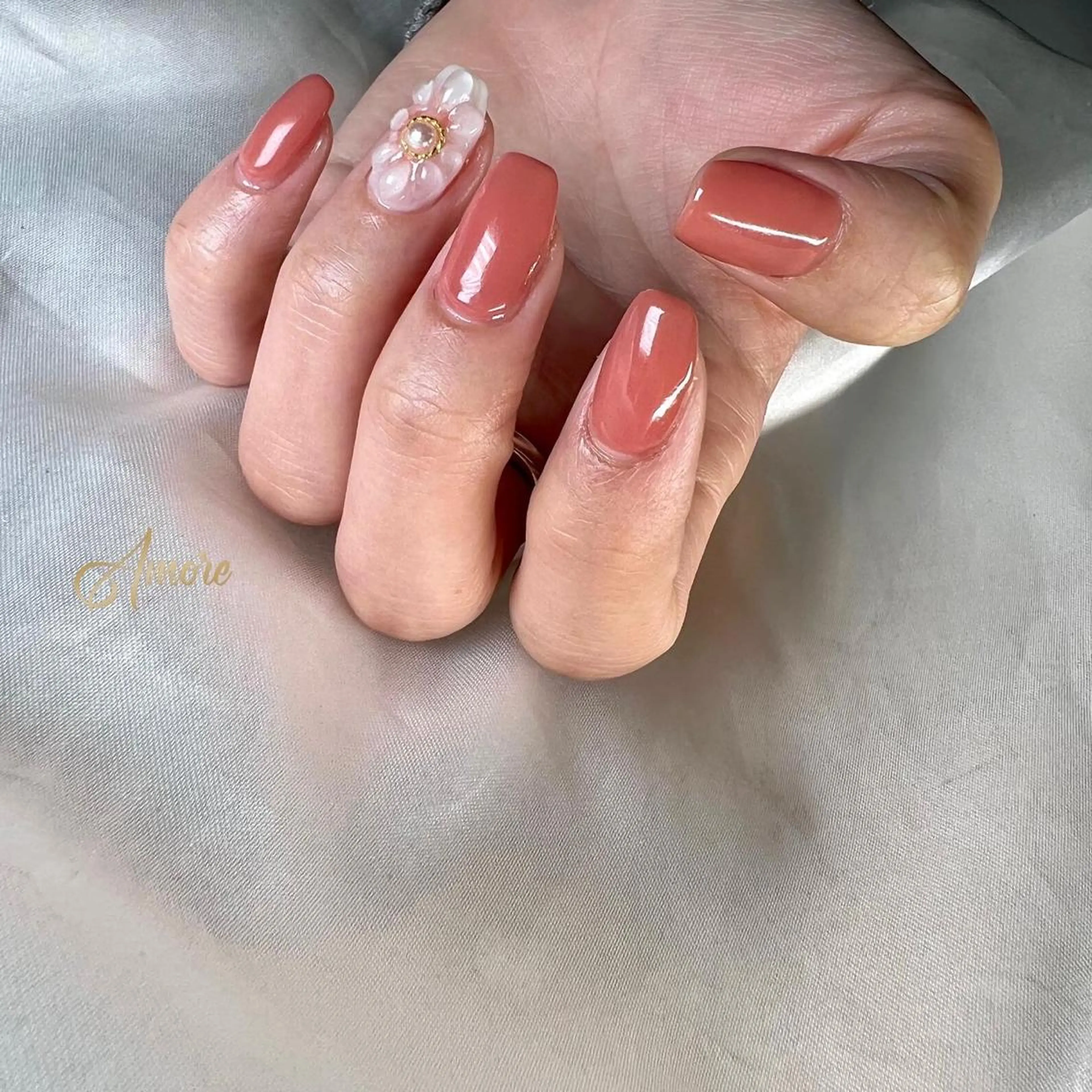 ネイル 氷ネイル・うるうるネイル マグネットネイル ミラーネイル ニュアンスネイル シンプルネイル You kyehwaのネイルデザイン