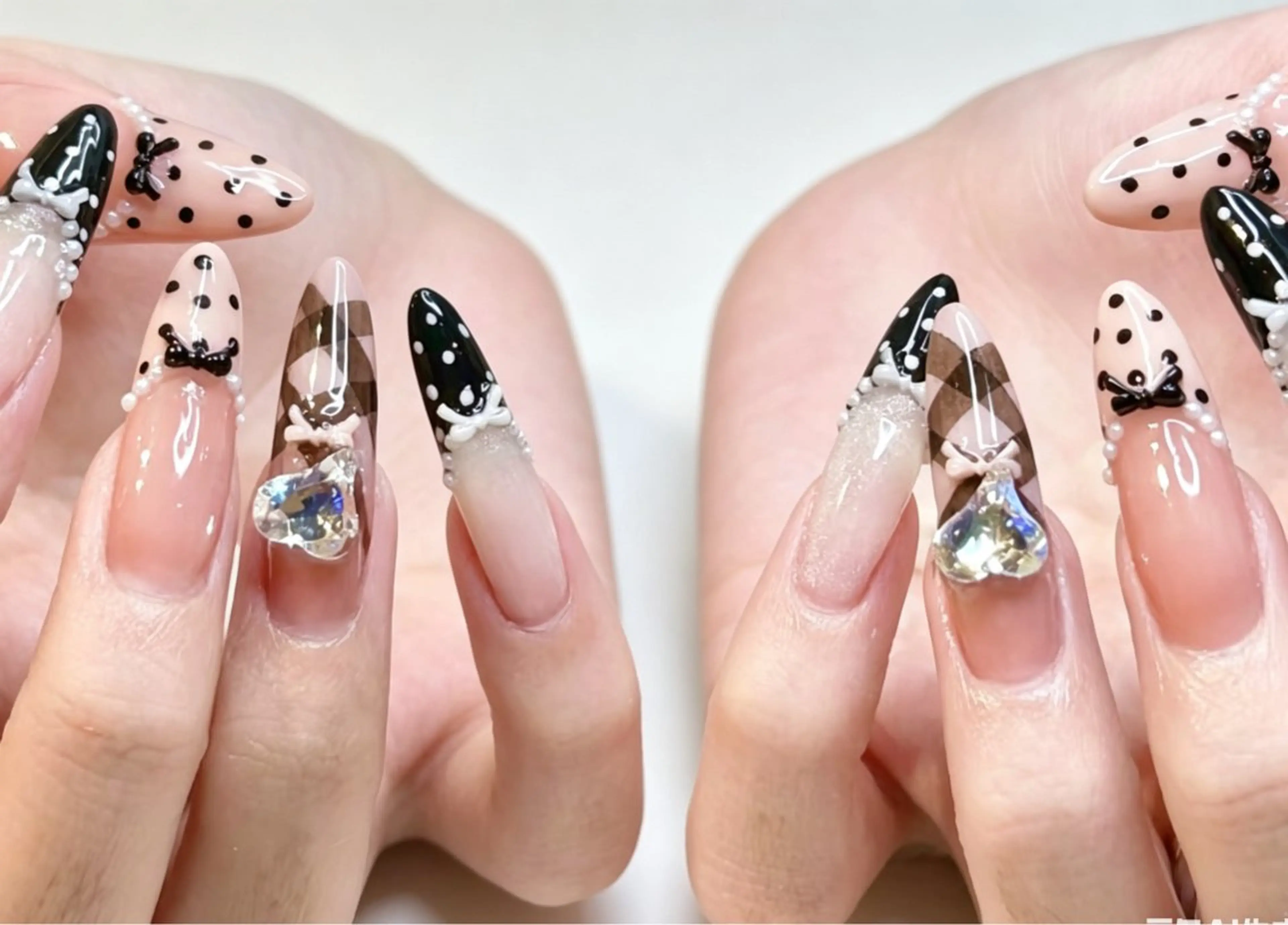 ネイル ハンドネイル Venus nail チップ長さだし専門店のネイルデザイン