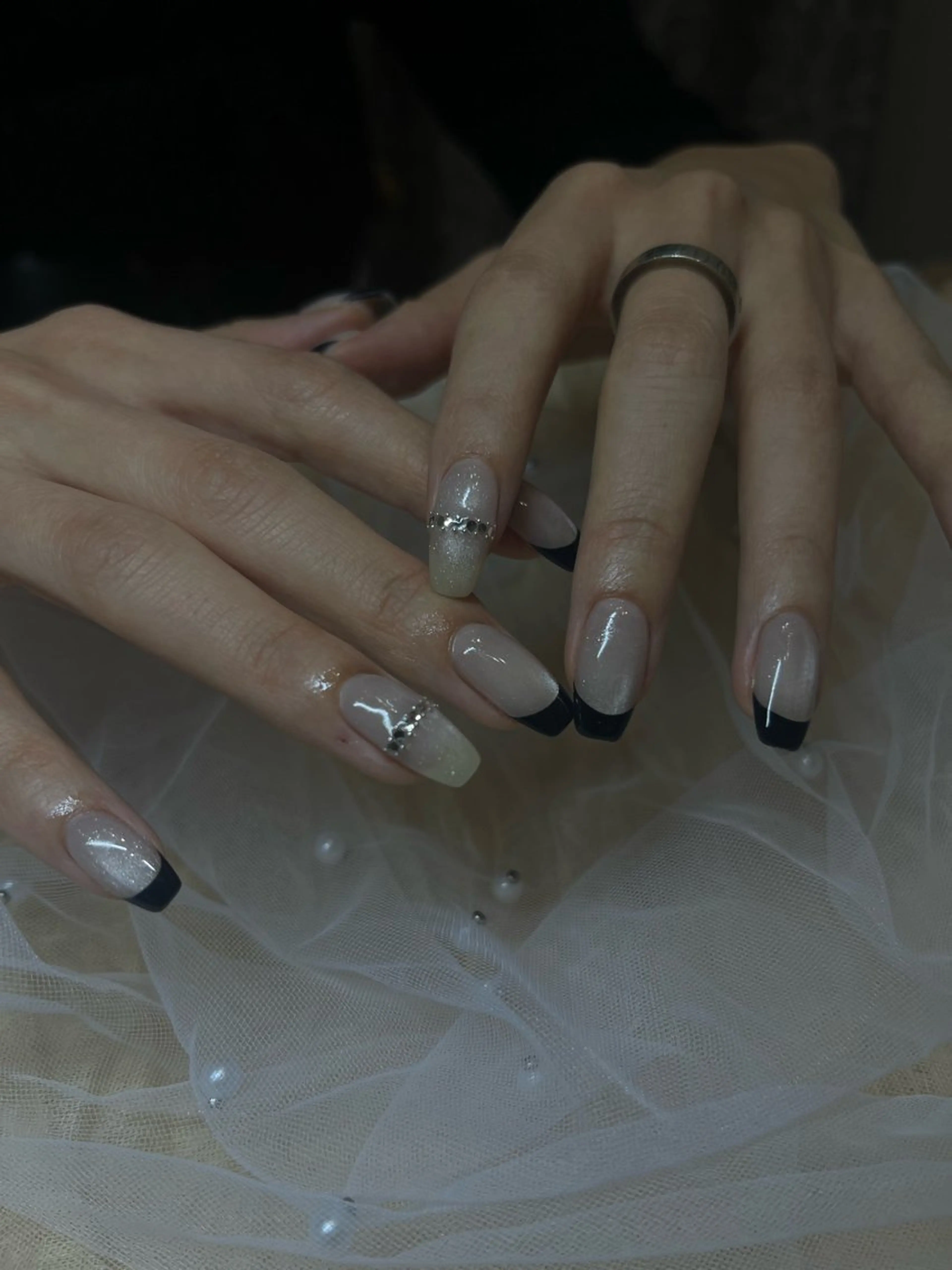 ネイル フレンチネイル マグネットネイル ハンドネイル atelier moiのネイルデザイン