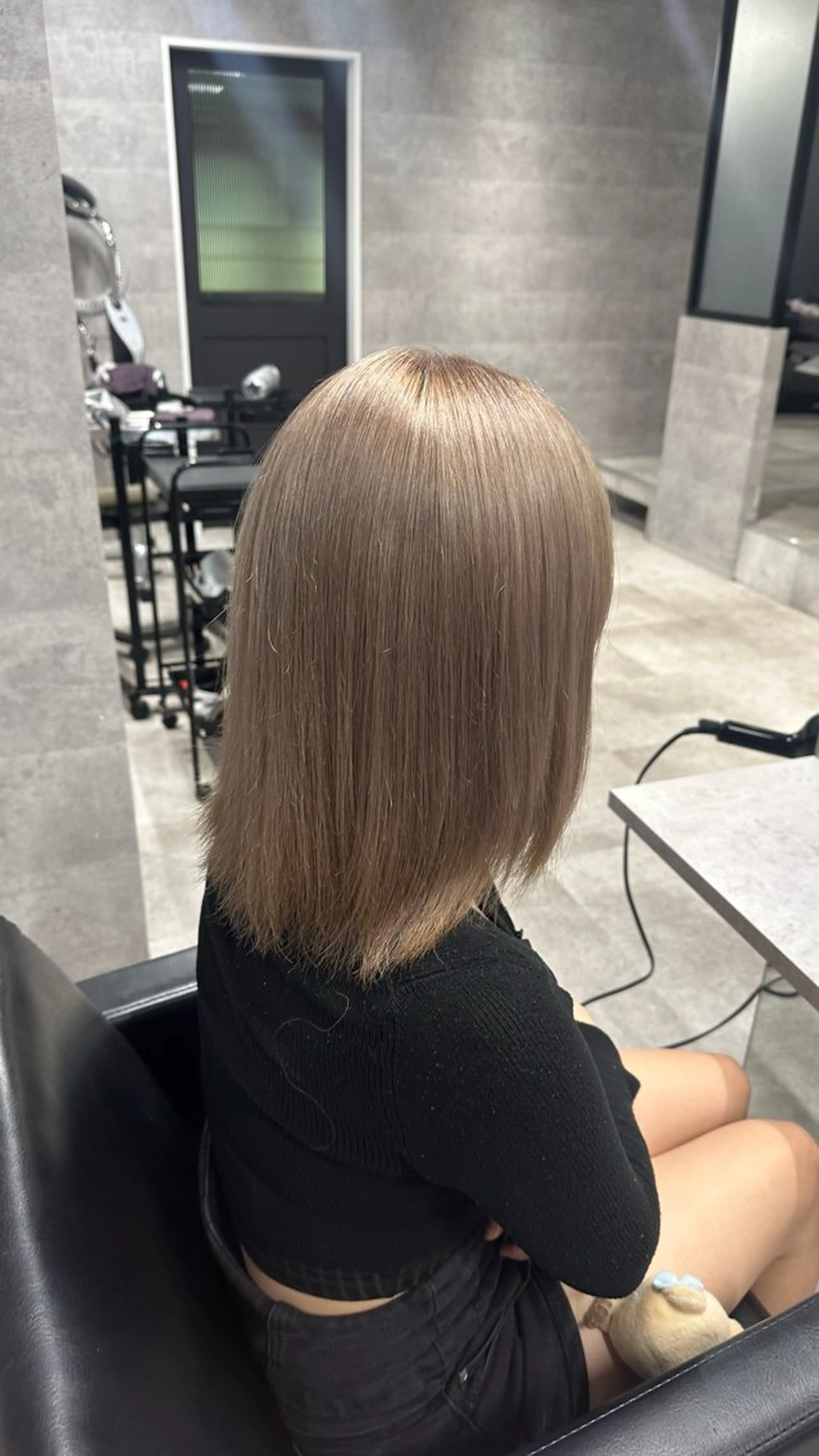 ミディアム ヘアカラー 藤田 純平のヘアスタイル