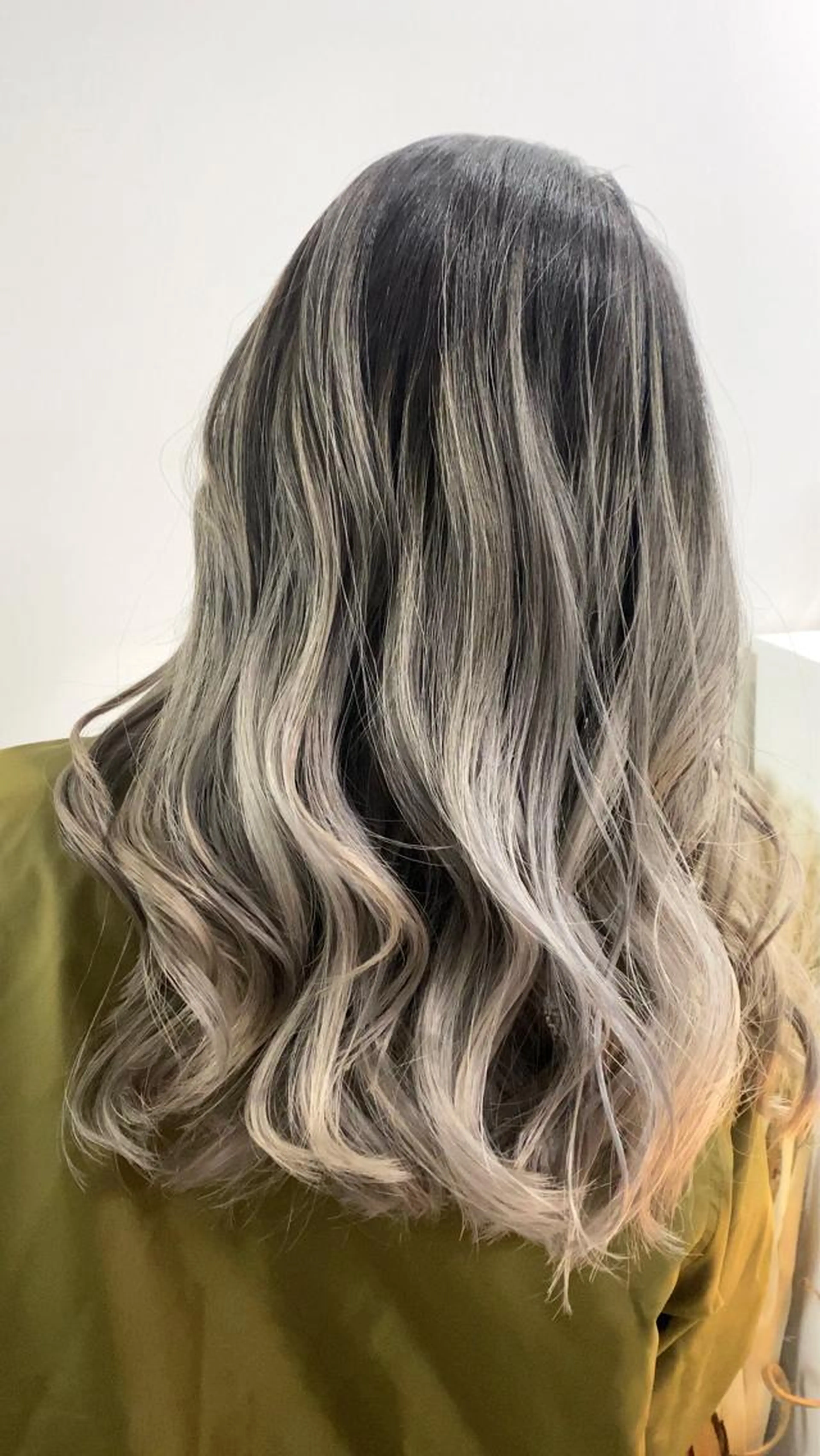 【迷ったらコレ】外国人風になれる、お任せカラー（ブリーチ、ハイライト等全部込み込み）の写真