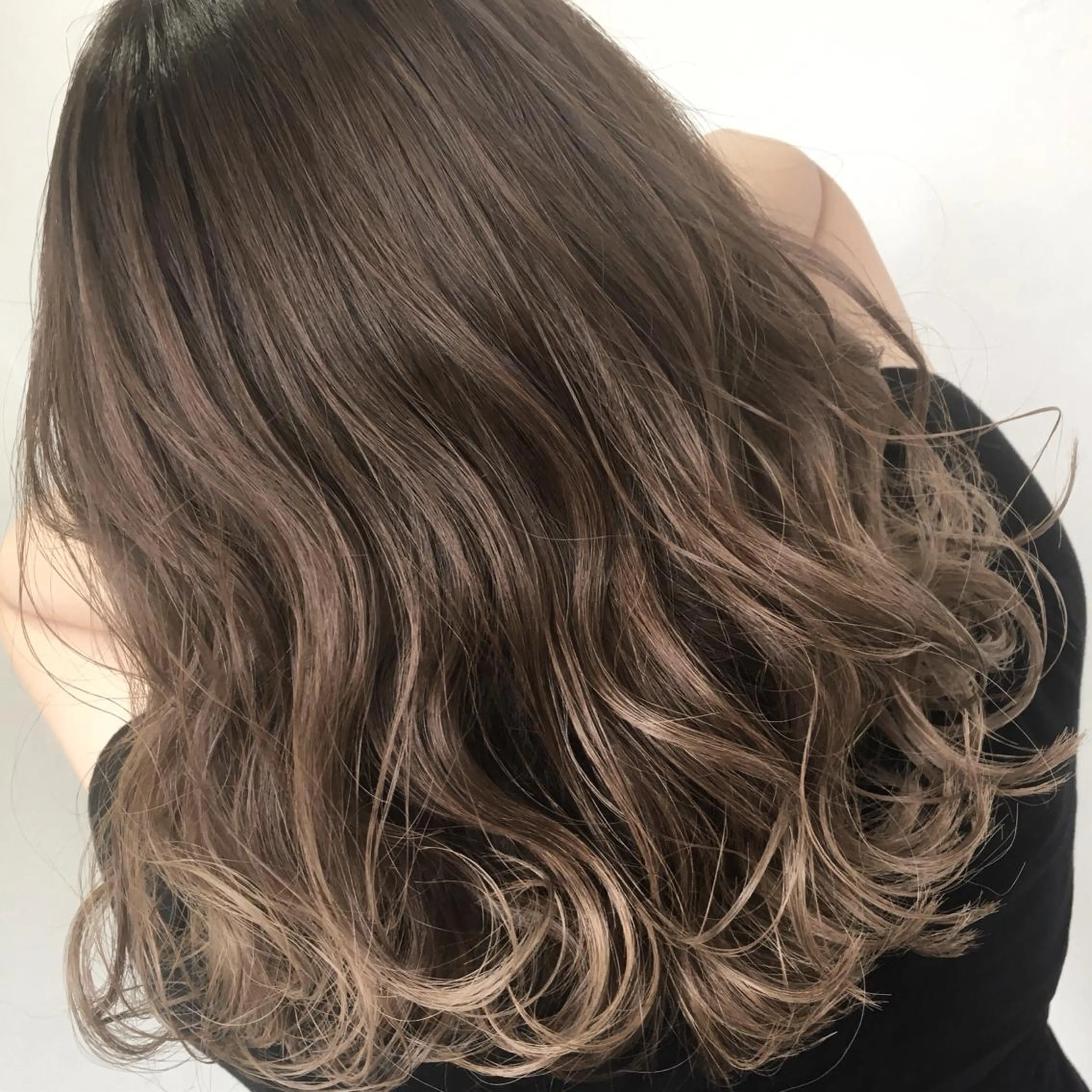 カラー ブリーチ毛縮毛矯正 👑山口のヘアスタイル