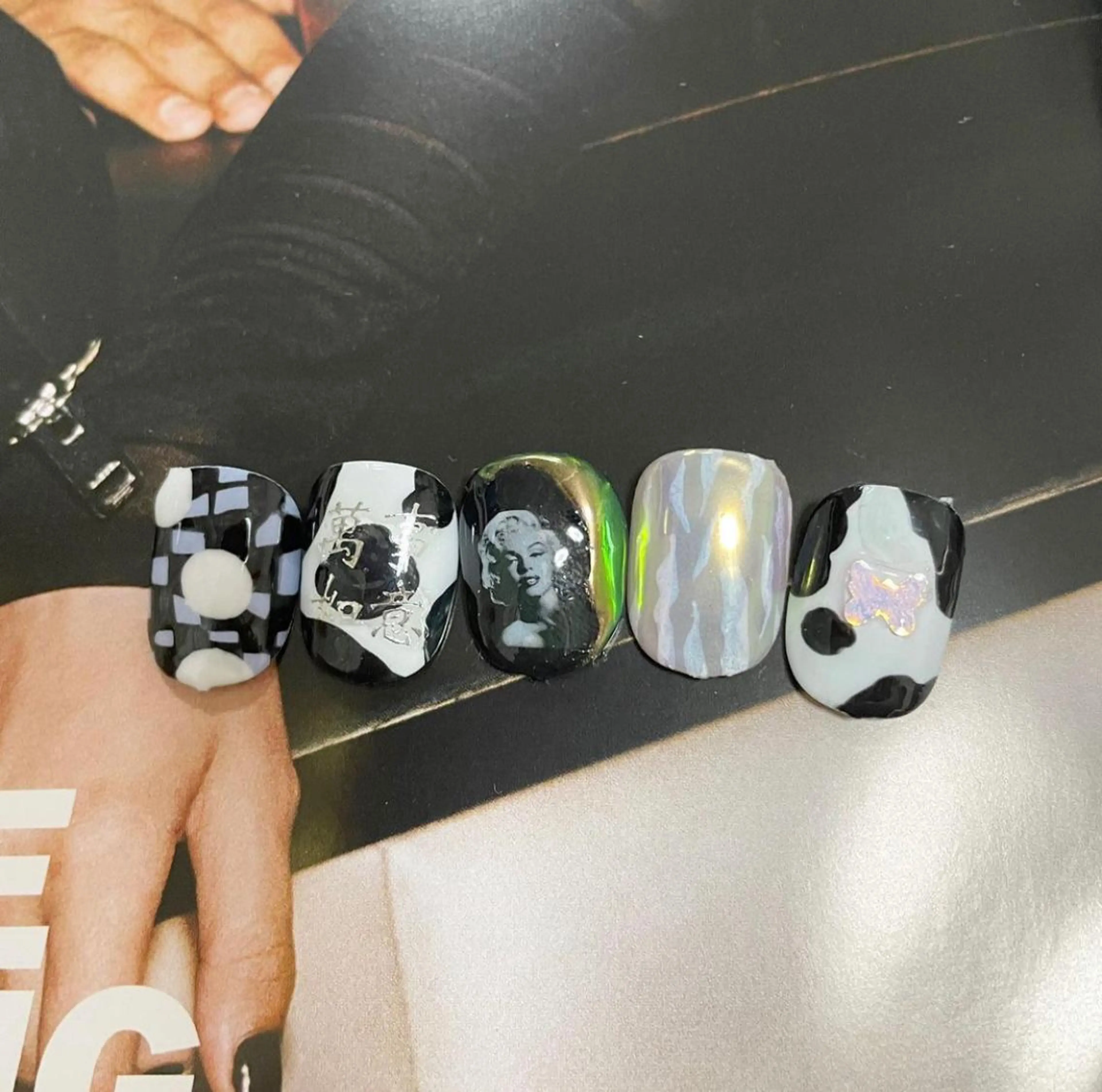 ネイル 栗田 ゆう子のネイルデザイン