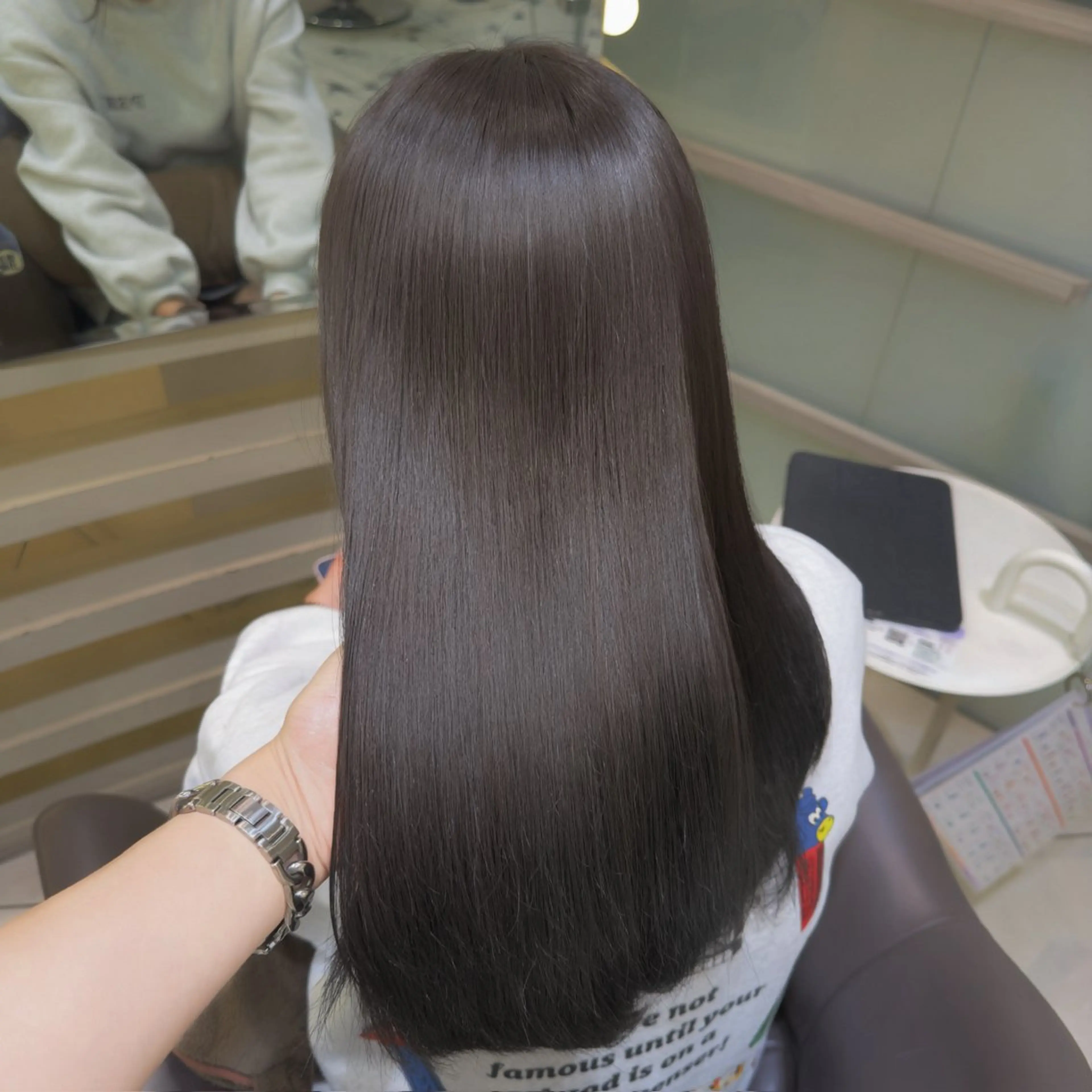 ロング 🫧オリーブ/赤み消 し/暗髪🫧野本麗奈のヘアスタイル