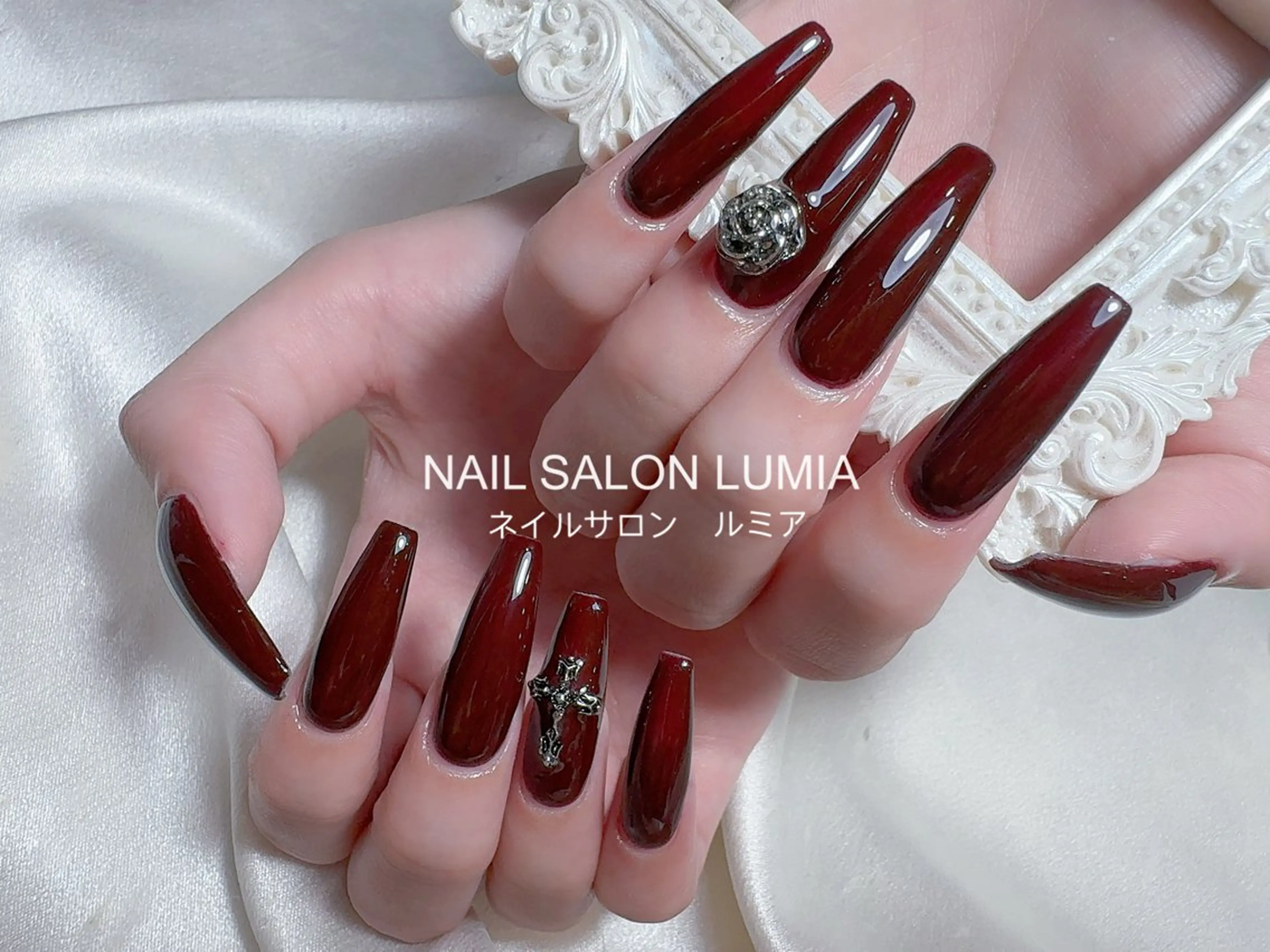 カラー ハンドネイル ネイルサロン ルミア Lumia 店長のネイルデザイン