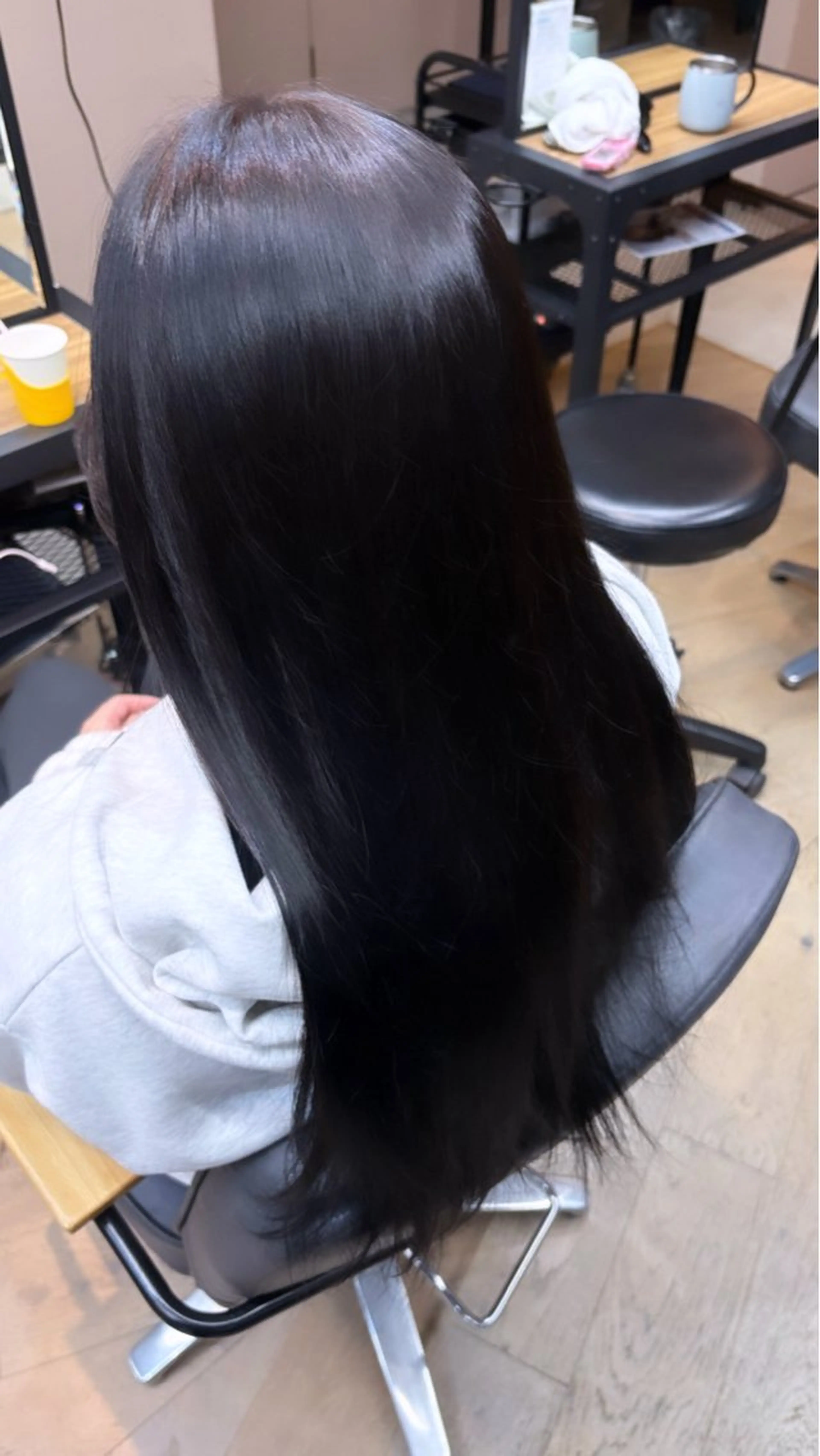 カラー ヘアカラー トリートメント 🩶𝐤𝐢𝐧𝐚 🩶のヘアスタイル