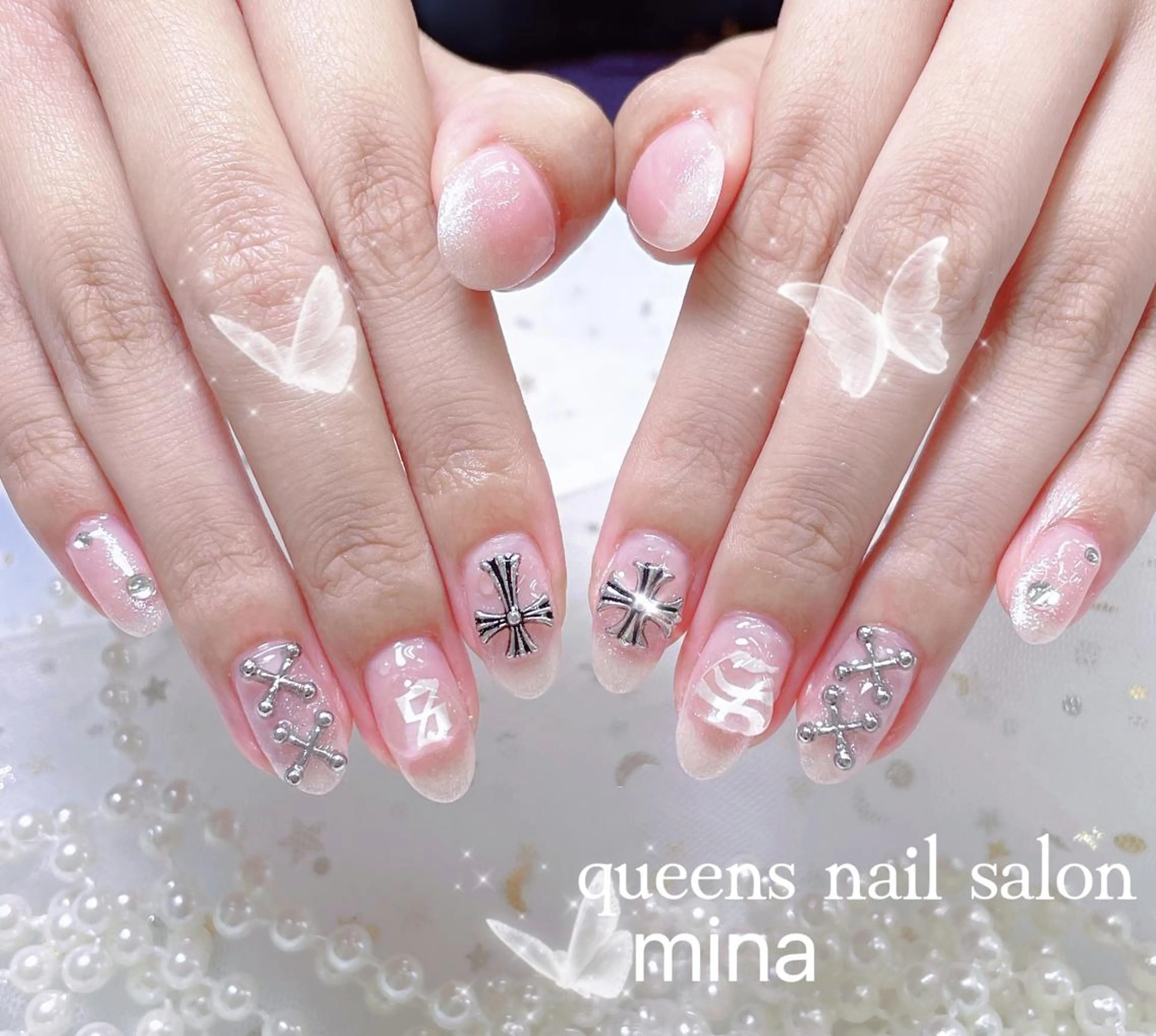 ネイル queens nailsalonのネイルデザイン