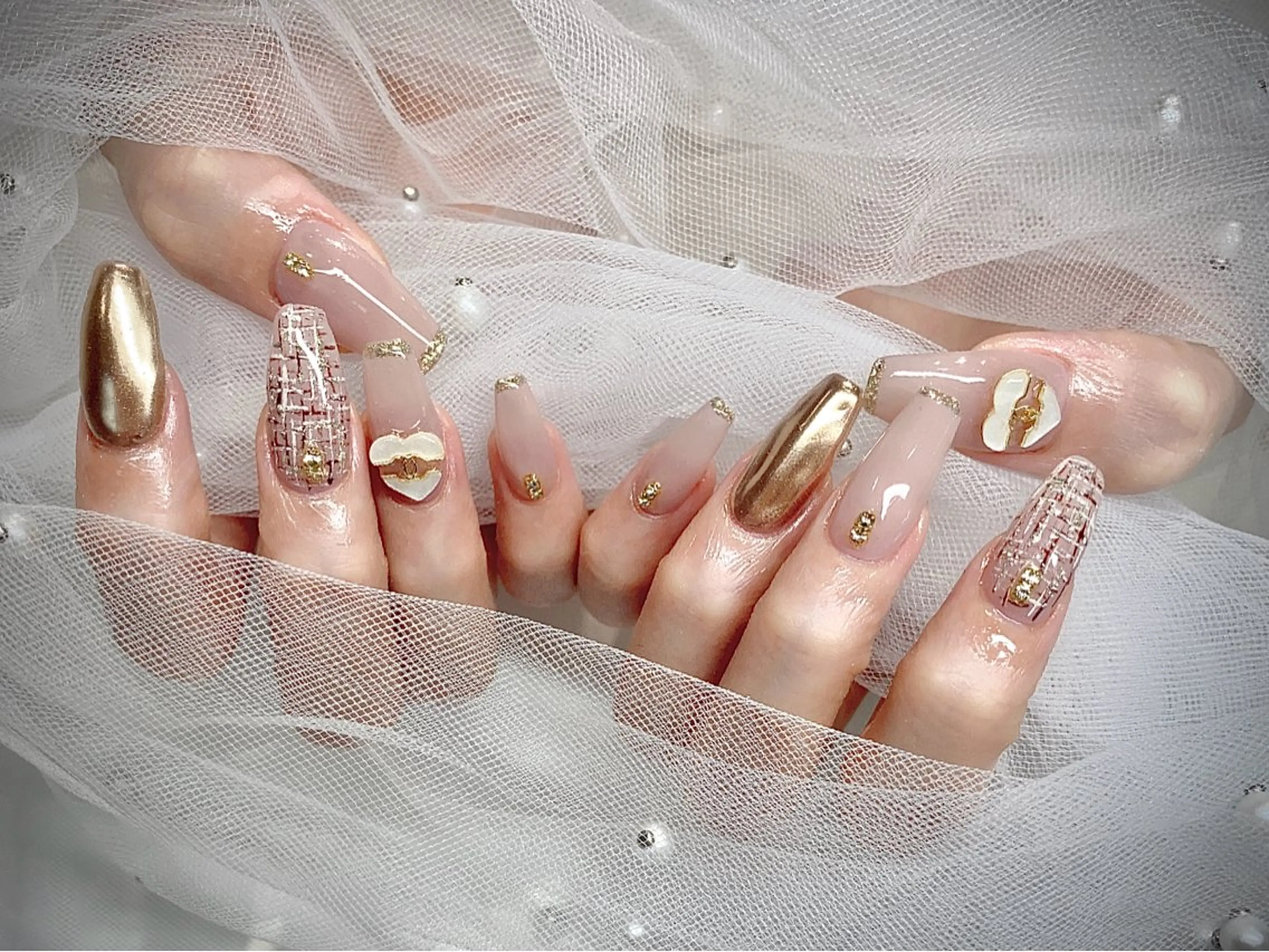 ネイル I-nailロング /ワンホン/キラキラのネイルデザイン