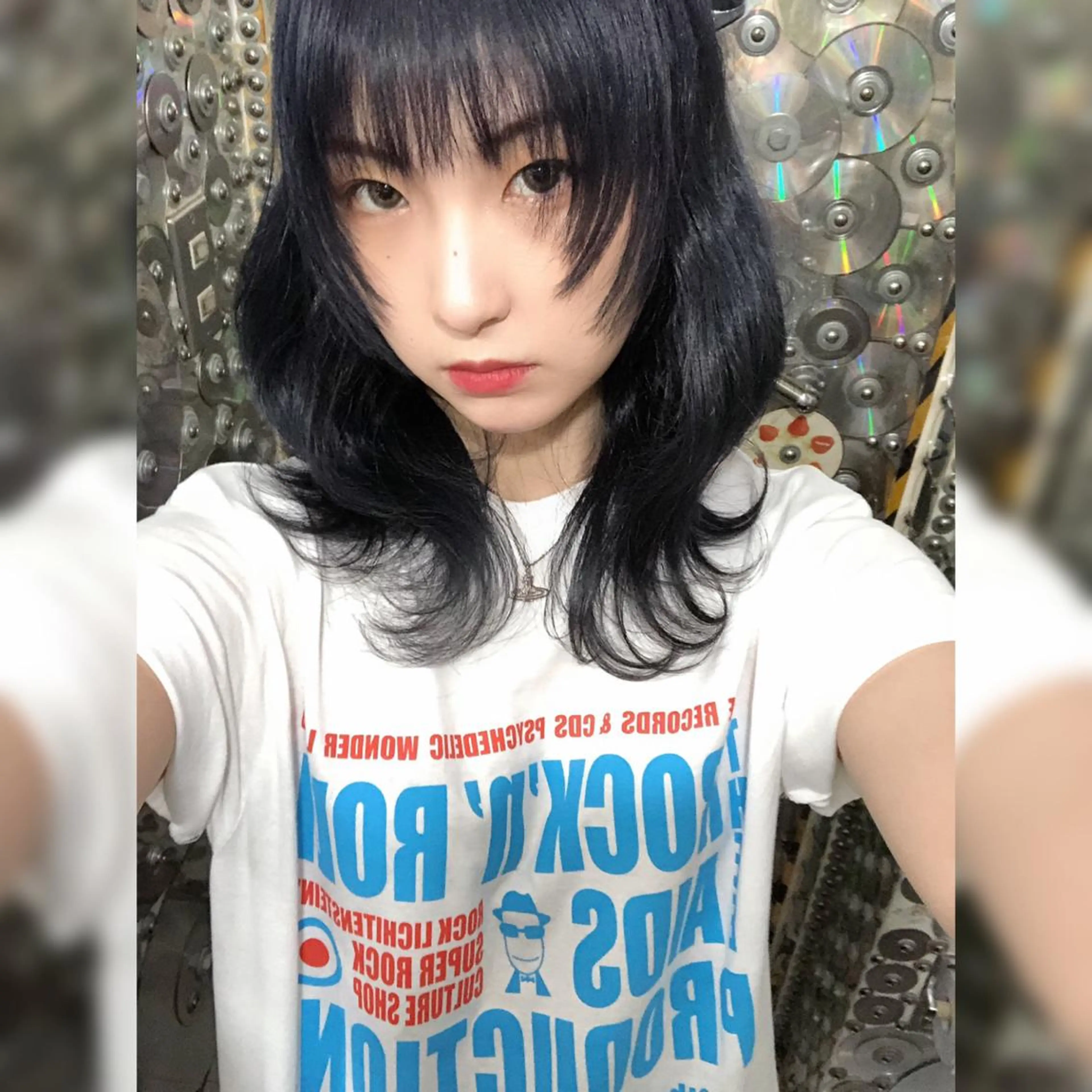 ミディアム カラー 黒髪 ブルーカラー ブルーブラック シルバー 🌈派手髪エクステ ブレイズ🌈ひろとのヘアスタイル