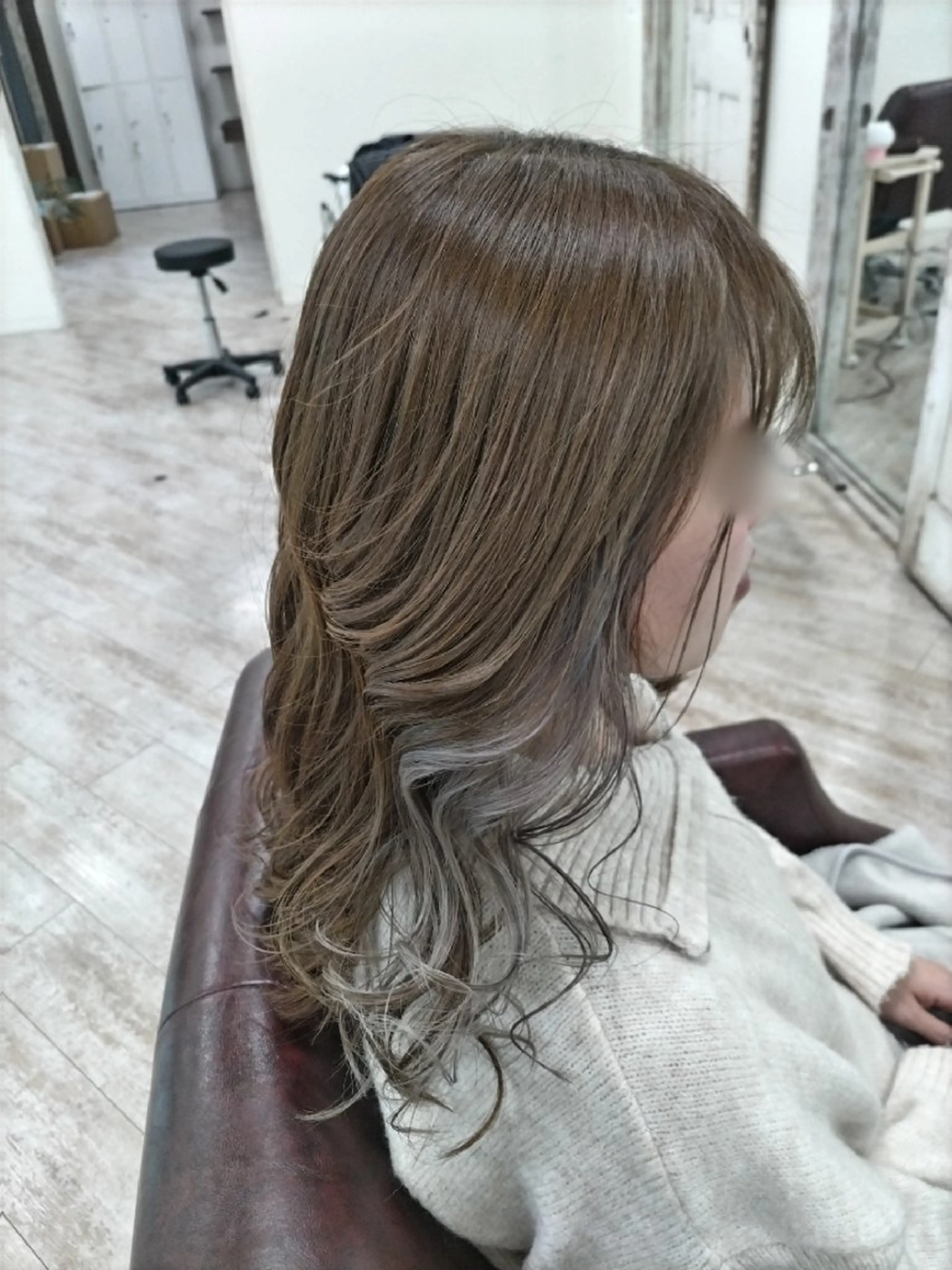 似合わせカット+イヤリングブリーチ+カラー+トリートメントの写真