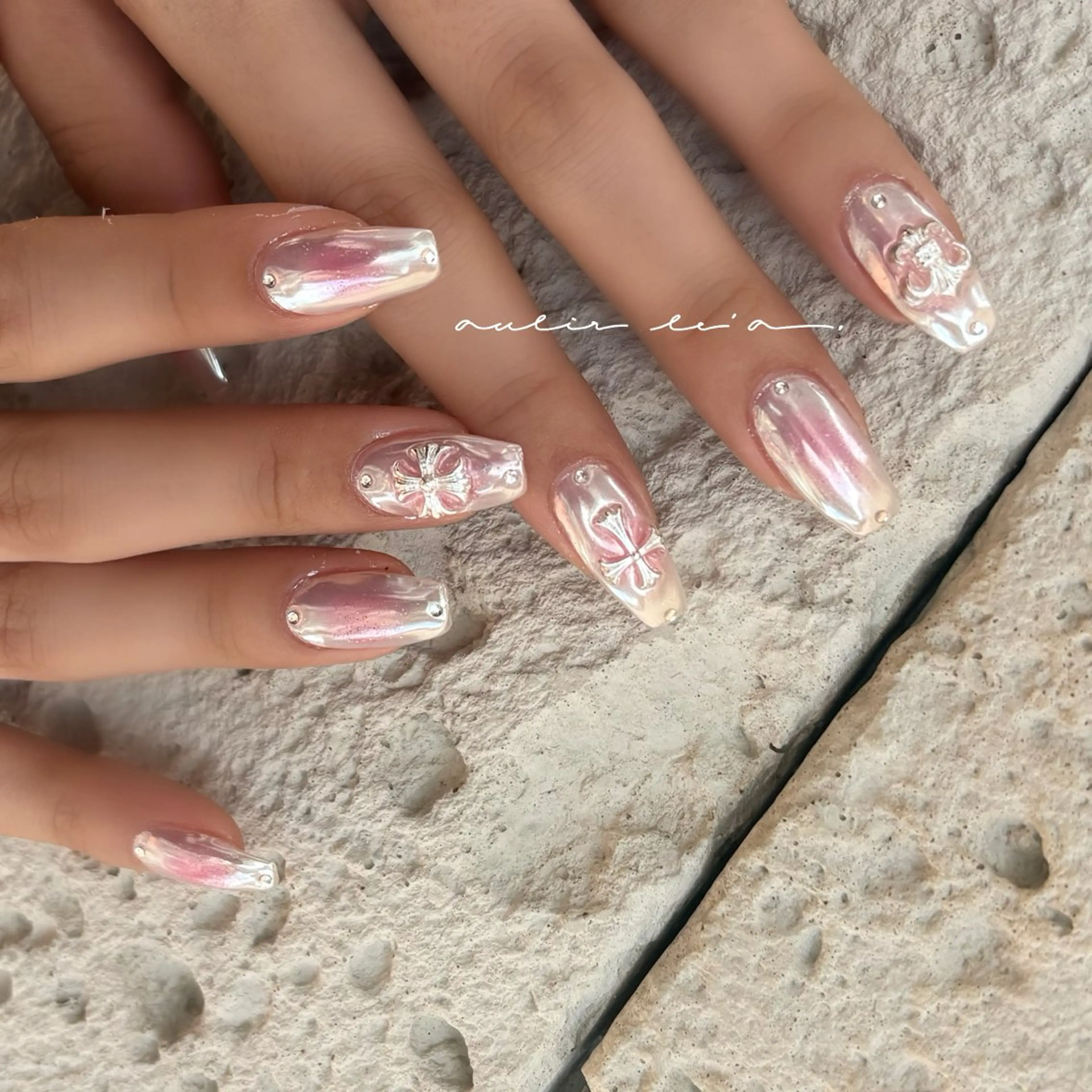 ネイル ハンドネイル aulir le'a(アウリーレア)所属・aulir le'a 【アウリーレア】のネイルデザイン