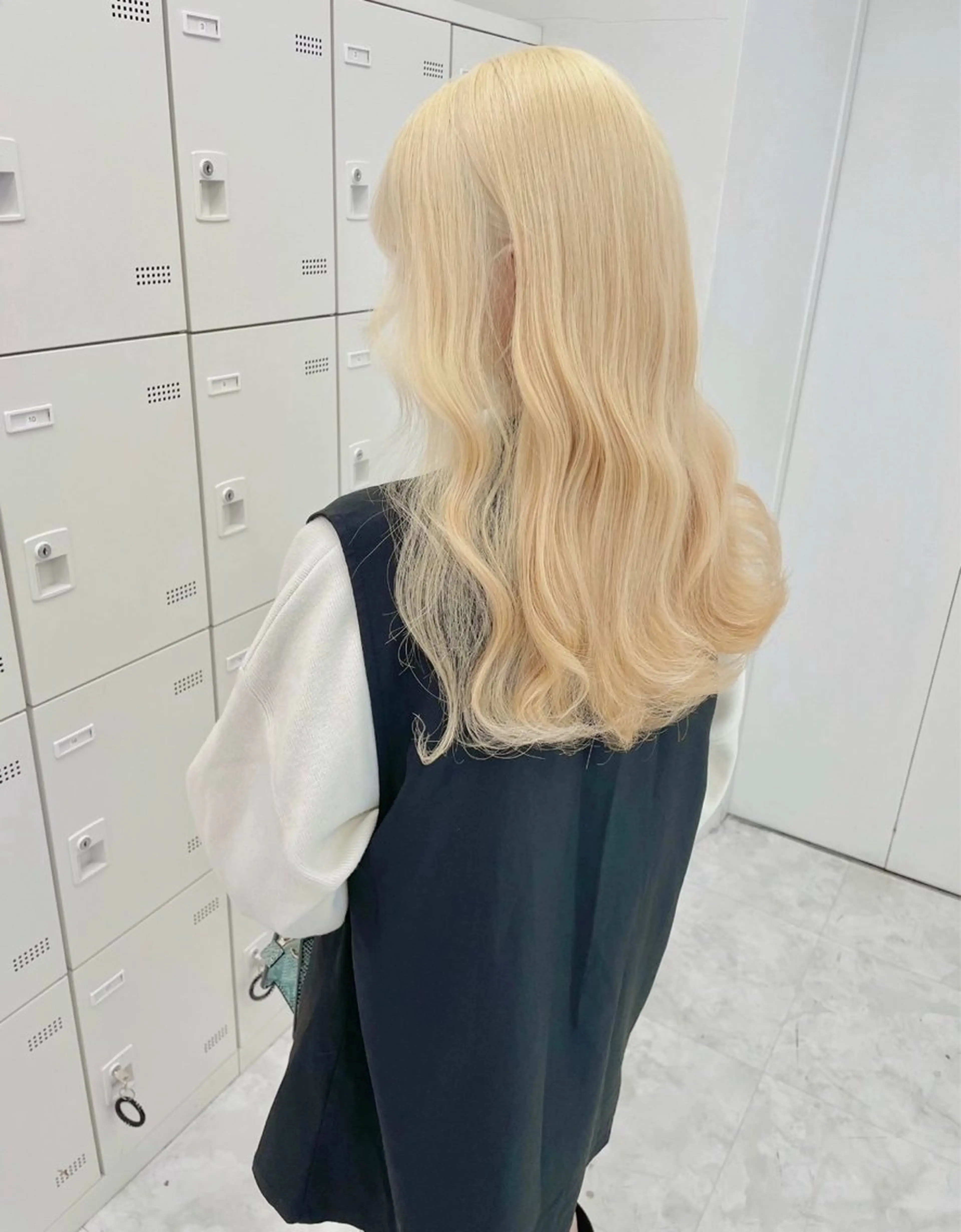 ロング カラー ハイトーン/韓国 レイヤー/るか🎀のヘアスタイル