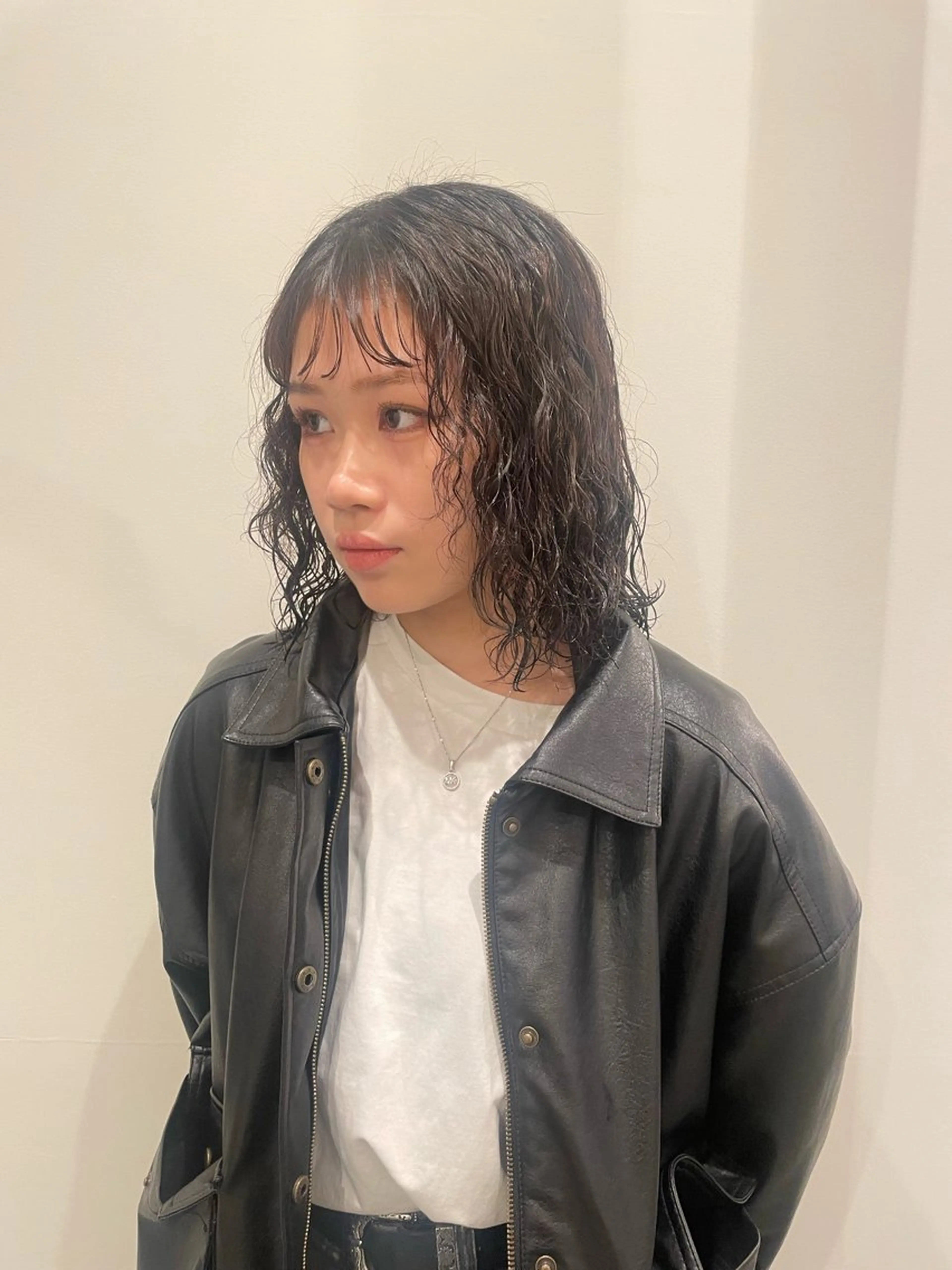 ミディアム カラー ミディアムパーマ ボブ カット パーマ 渋谷 留菜のヘアスタイル