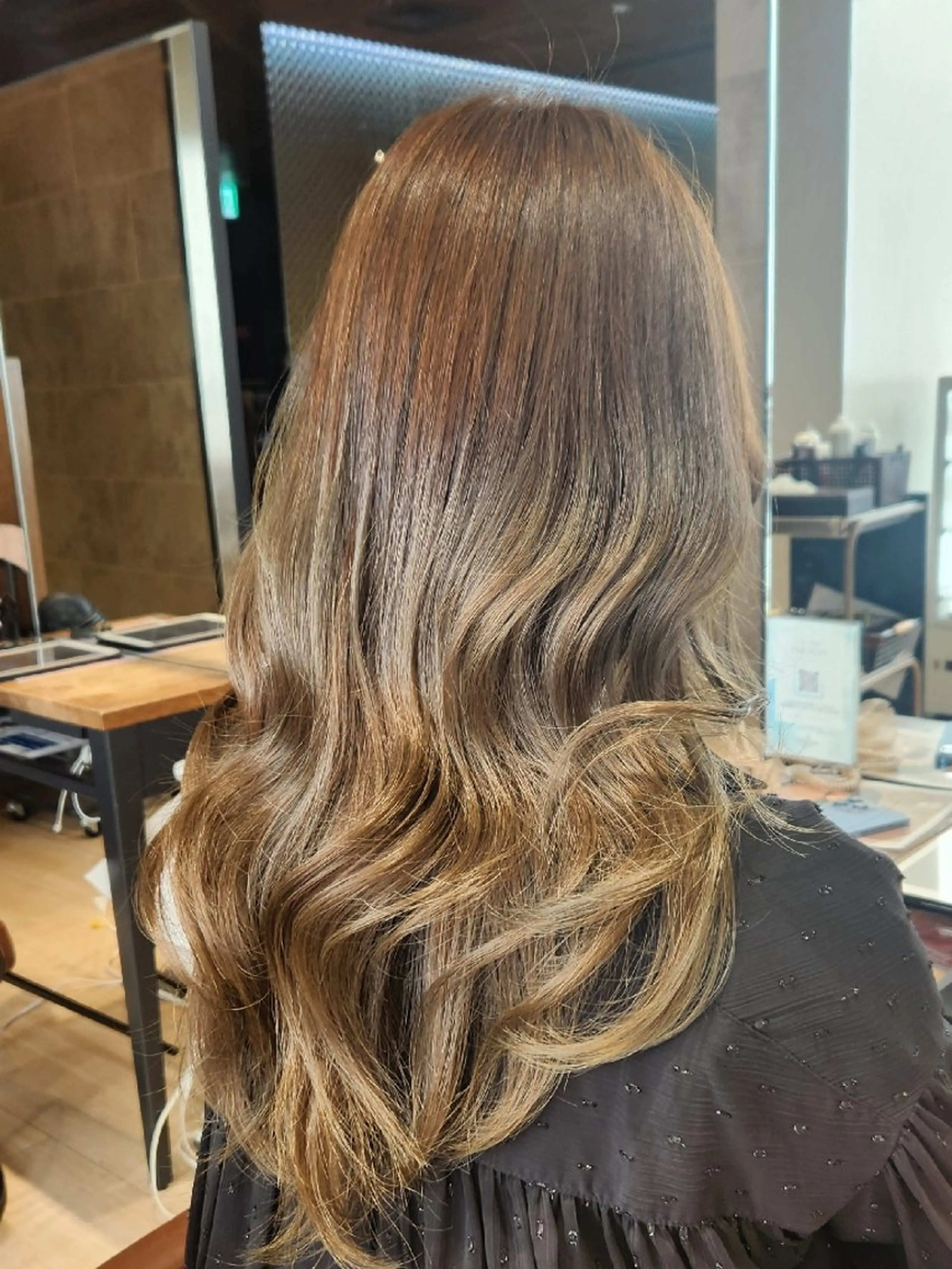 セミロング カット トリートメント ヘッドスパ Nanako。/韓国 ハッシュカットのヘアスタイル