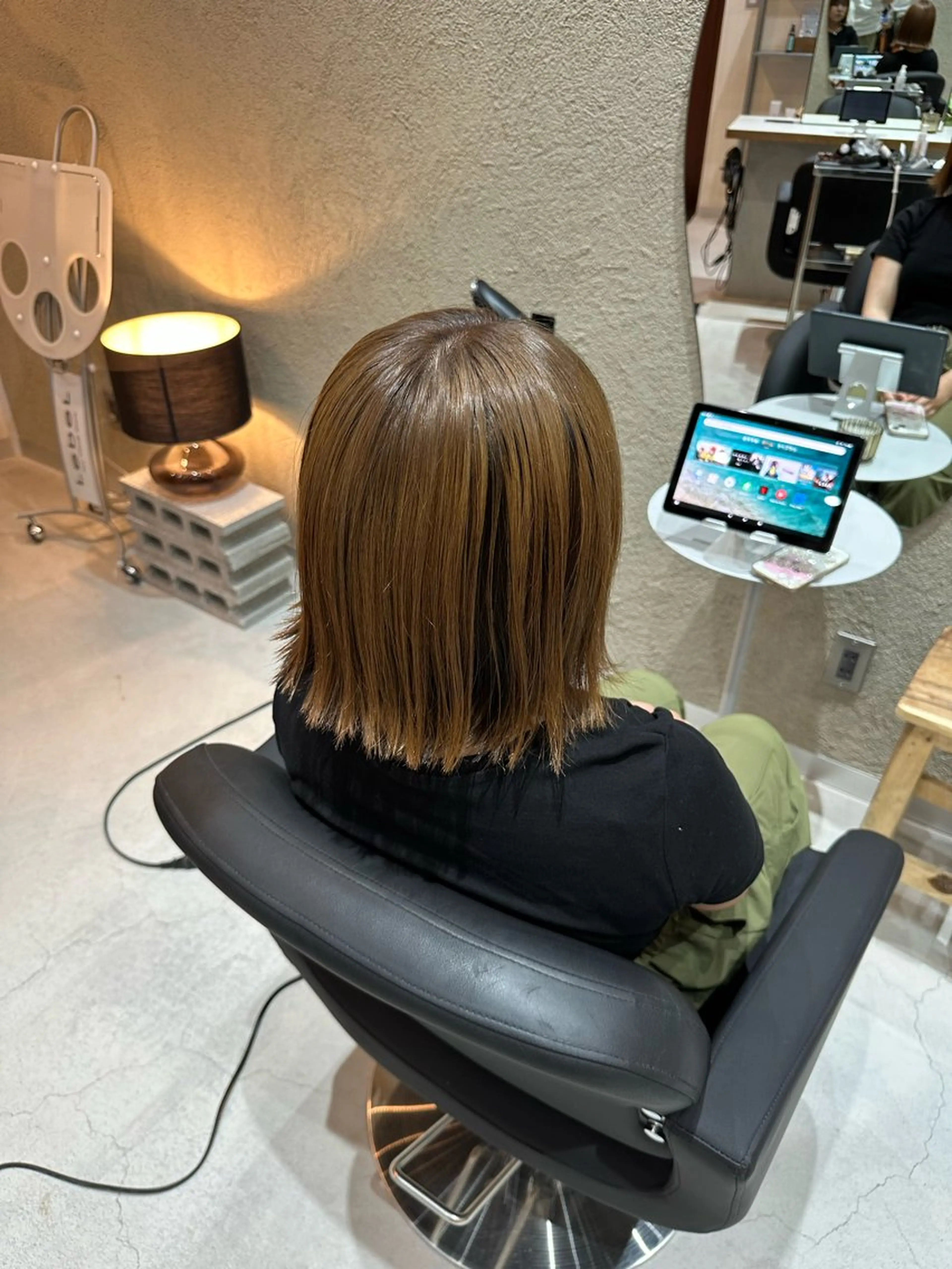 ミディアム カラー デザインカラー Shiro RENのヘアスタイル