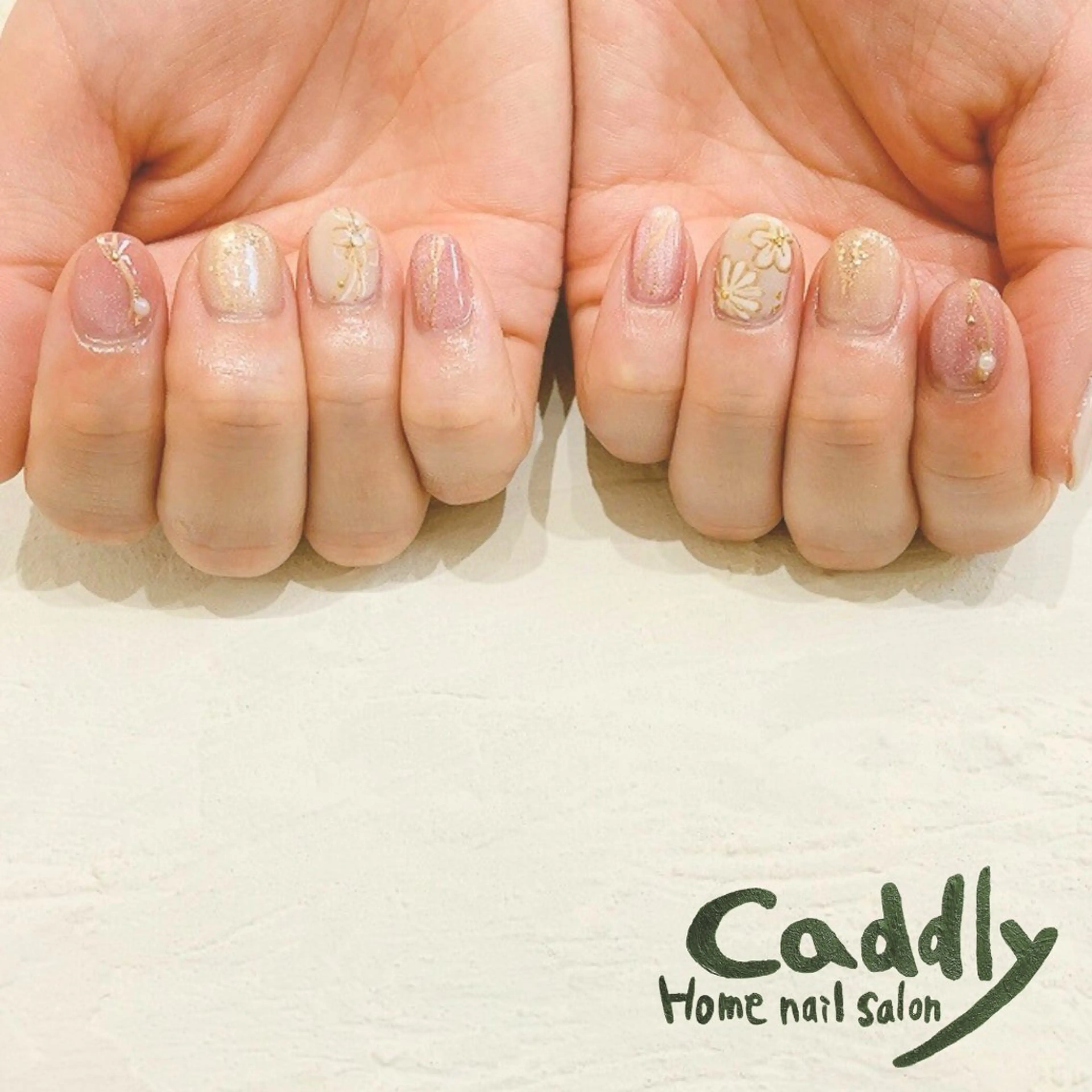 ネイル 卒業式 ニュアンスネイル caddly naoのネイルデザイン