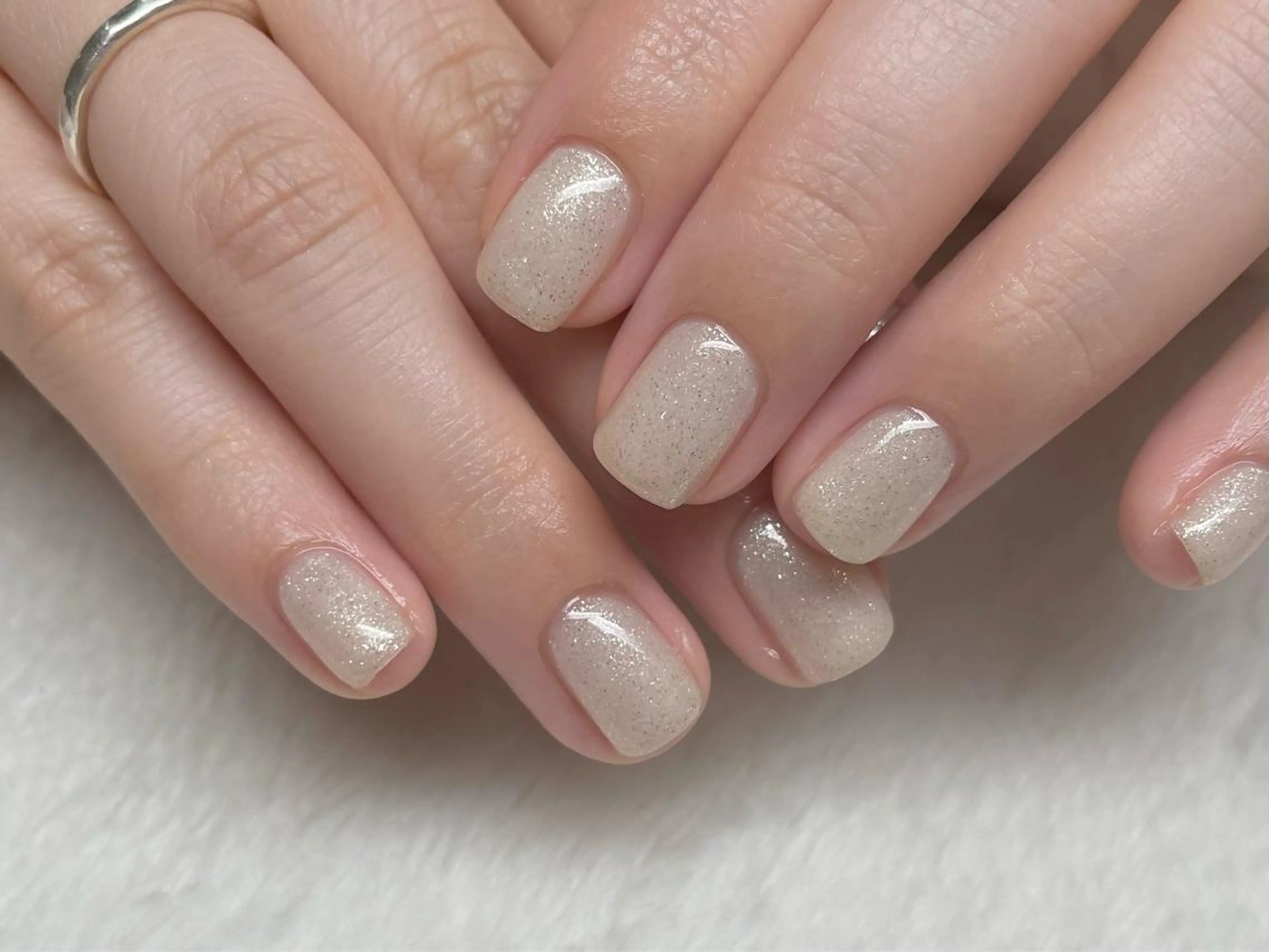 ネイル ラメ(グリッター) ホワイト riri nail所属・riri-nail Rie Endoのネイルデザイン