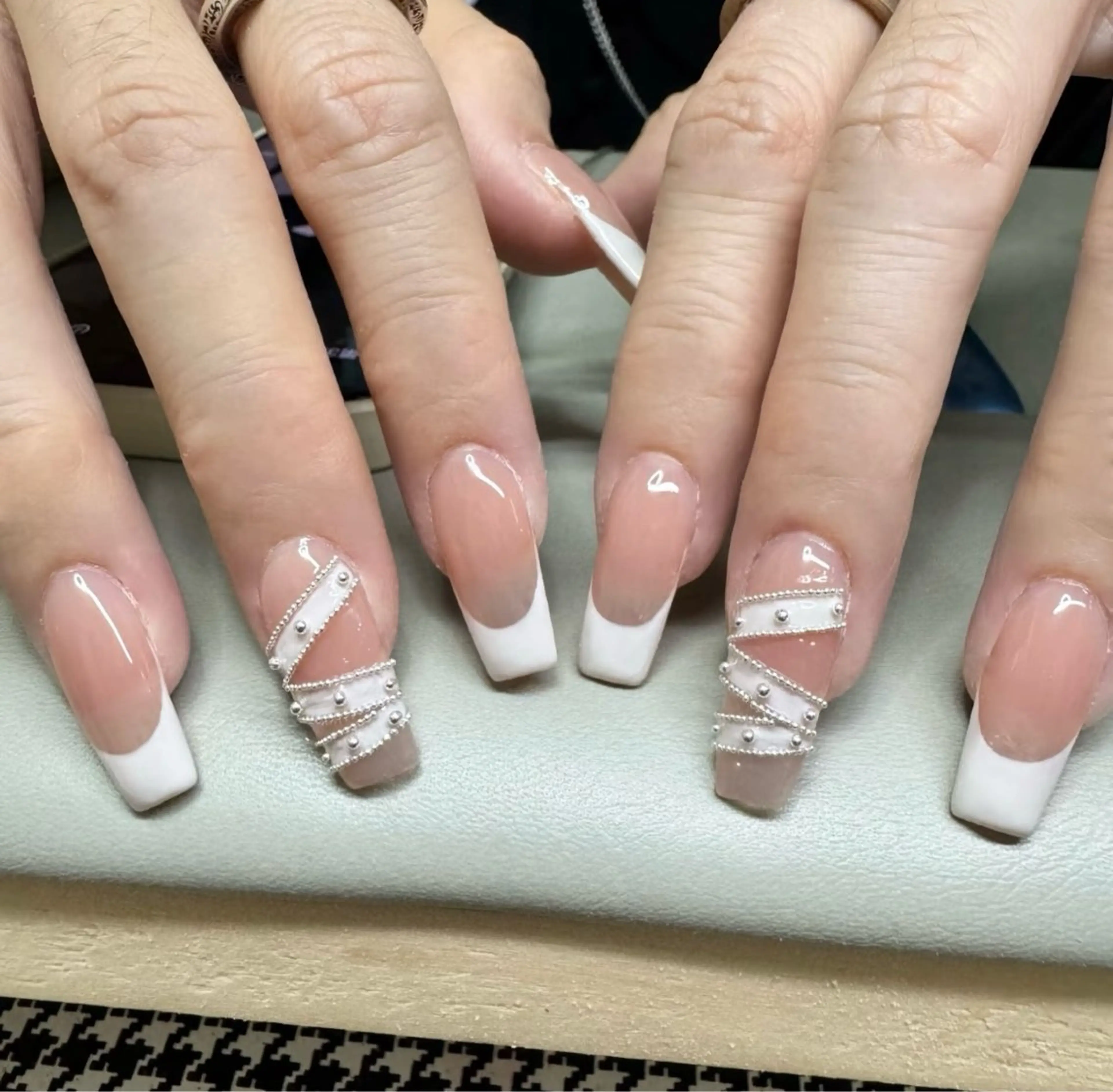 ネイル ハンドネイル R Studioのネイルデザイン