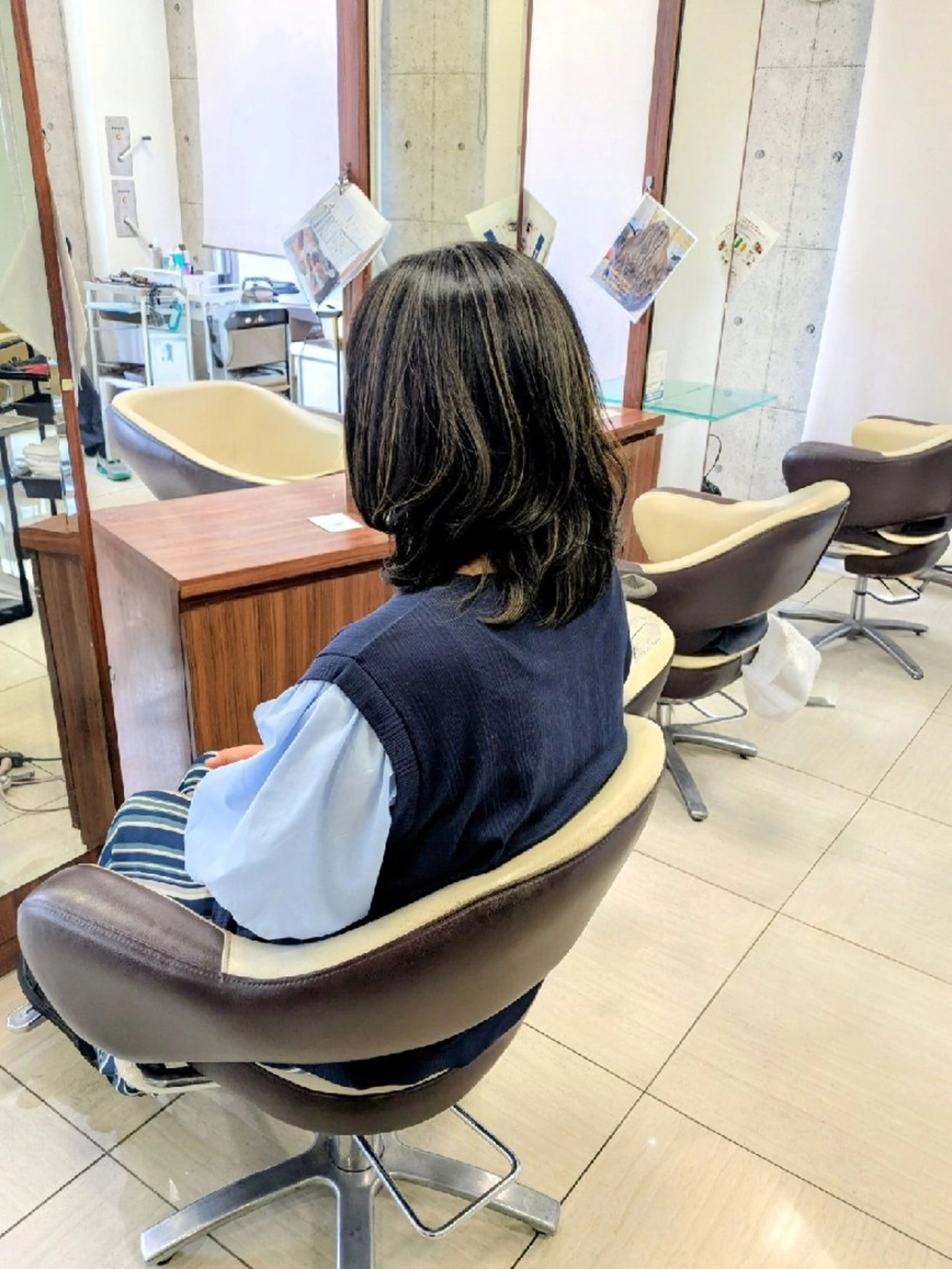 ミディアム ハイライト Yoko ハイライトのヘアスタイル