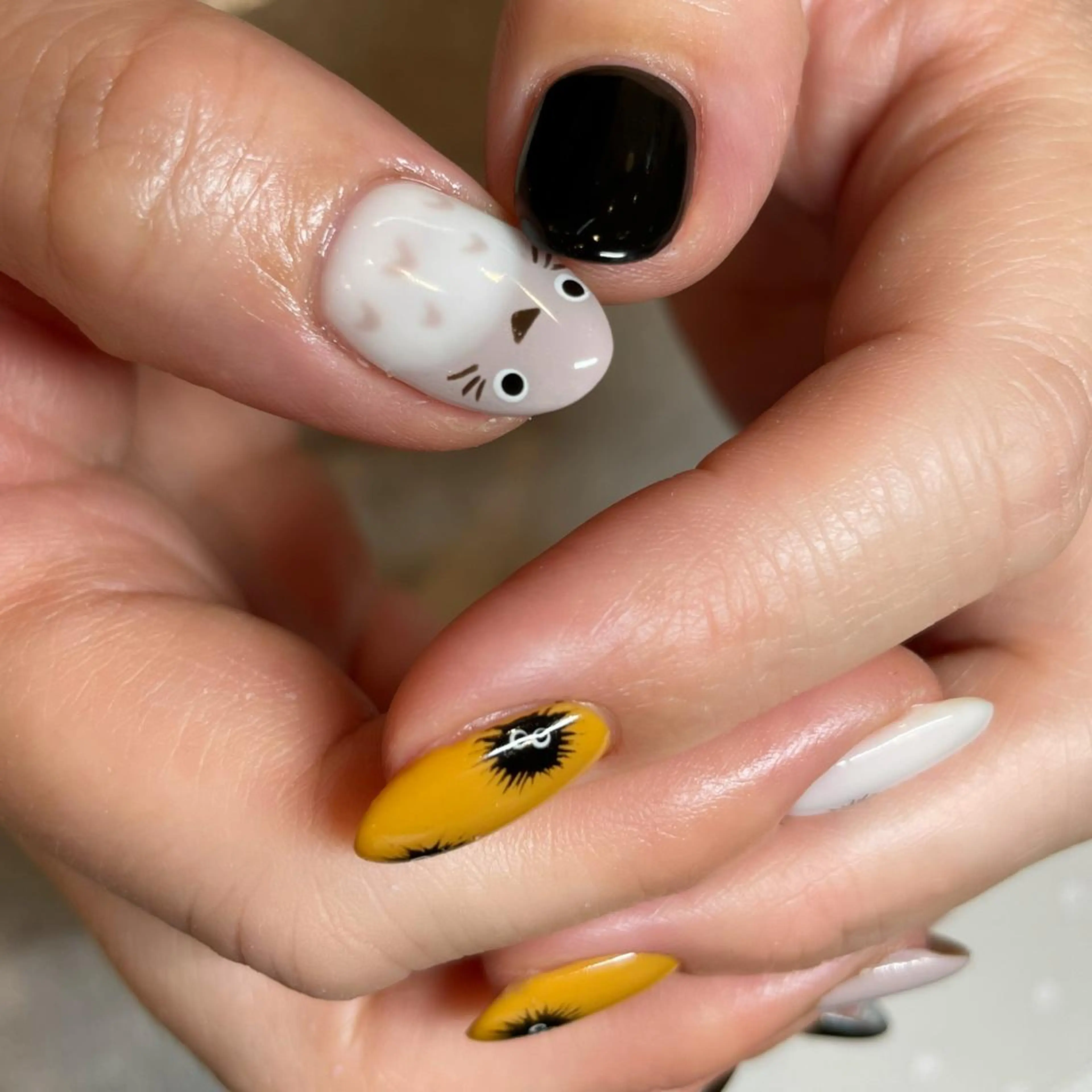 セミロング ネイル 金子 彩海のネイルデザイン