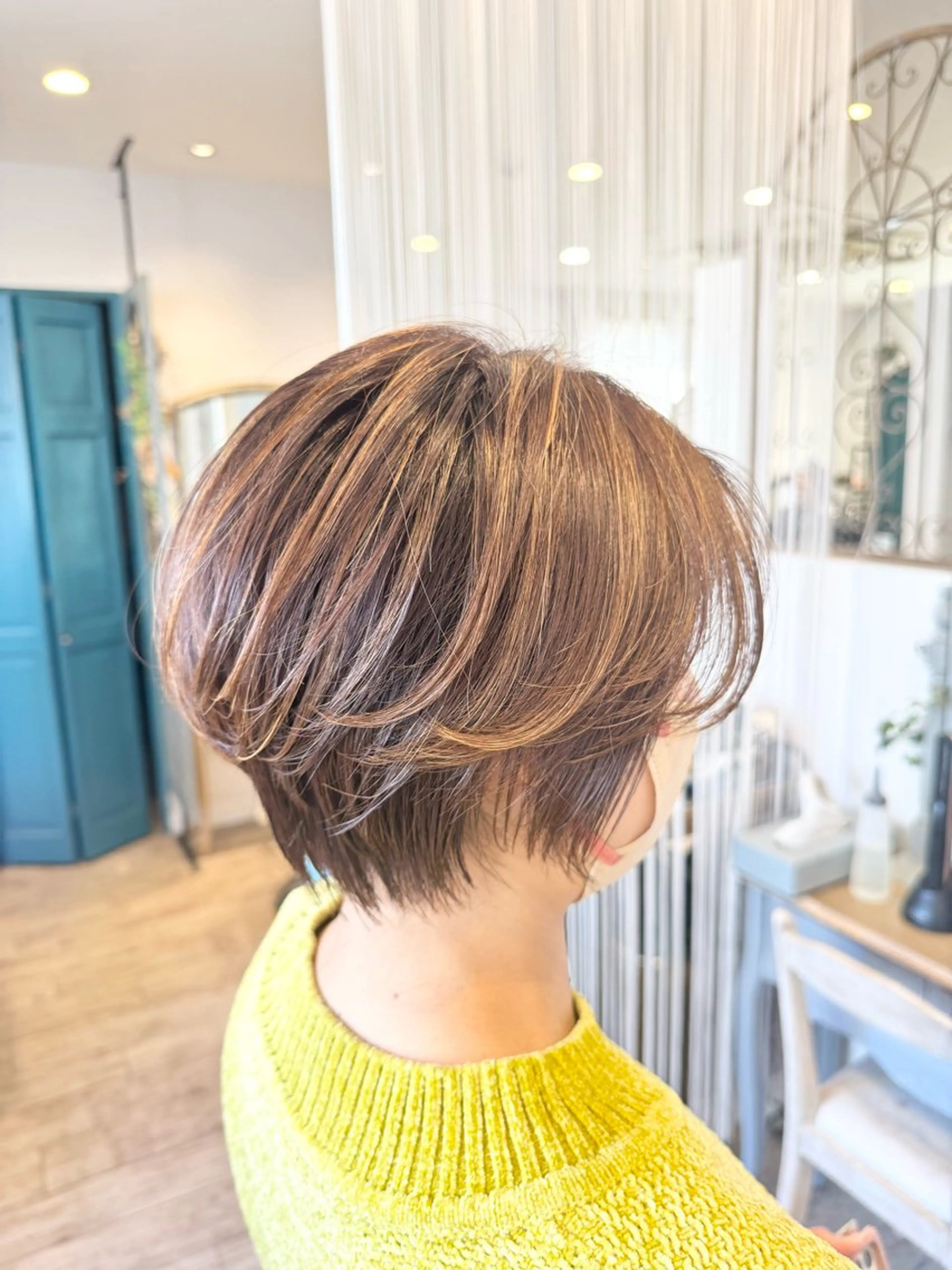 ショート カラー 赤間 飛鳥のヘアスタイル