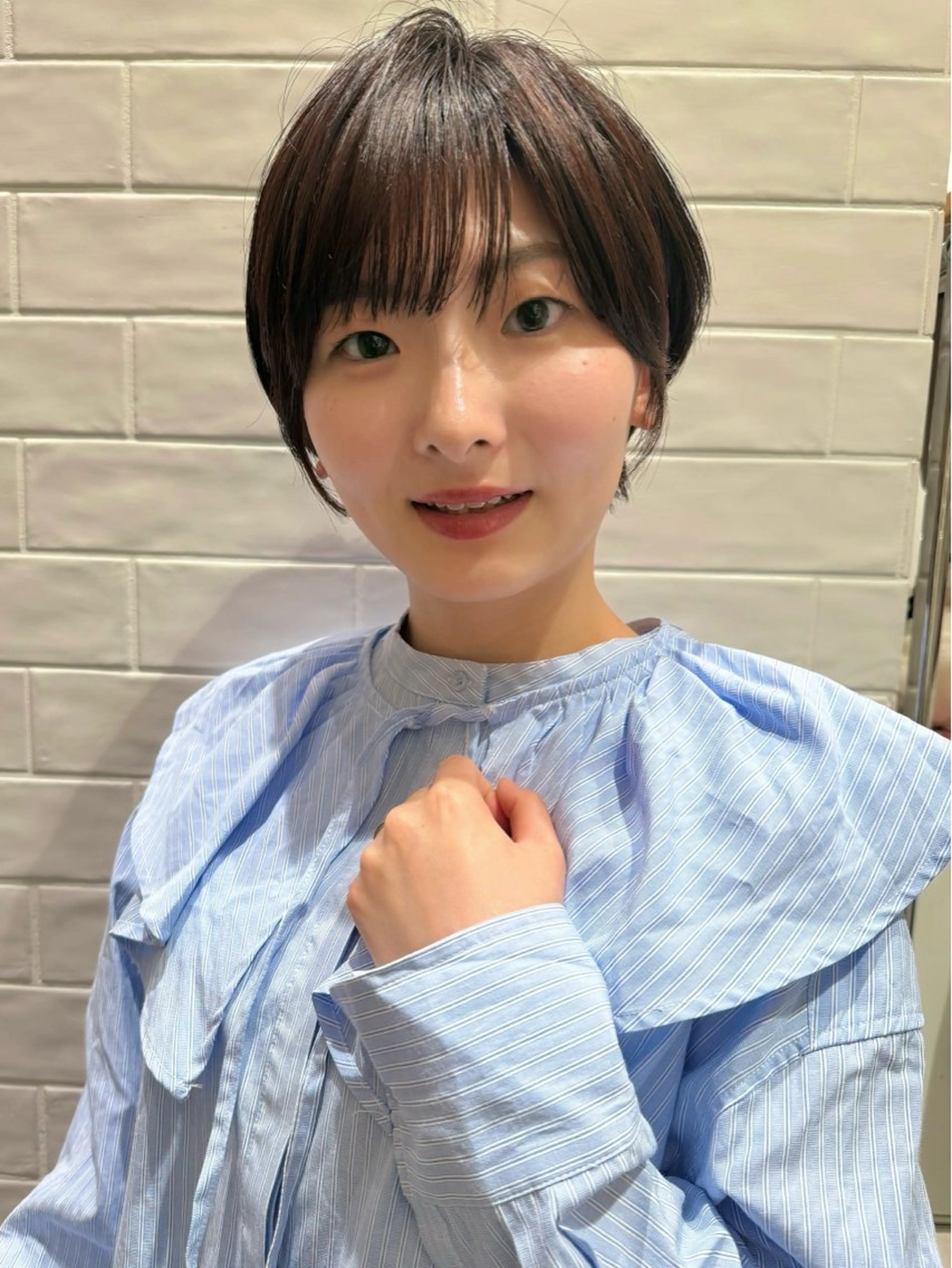 ショート 米澤 由衣のヘアスタイル